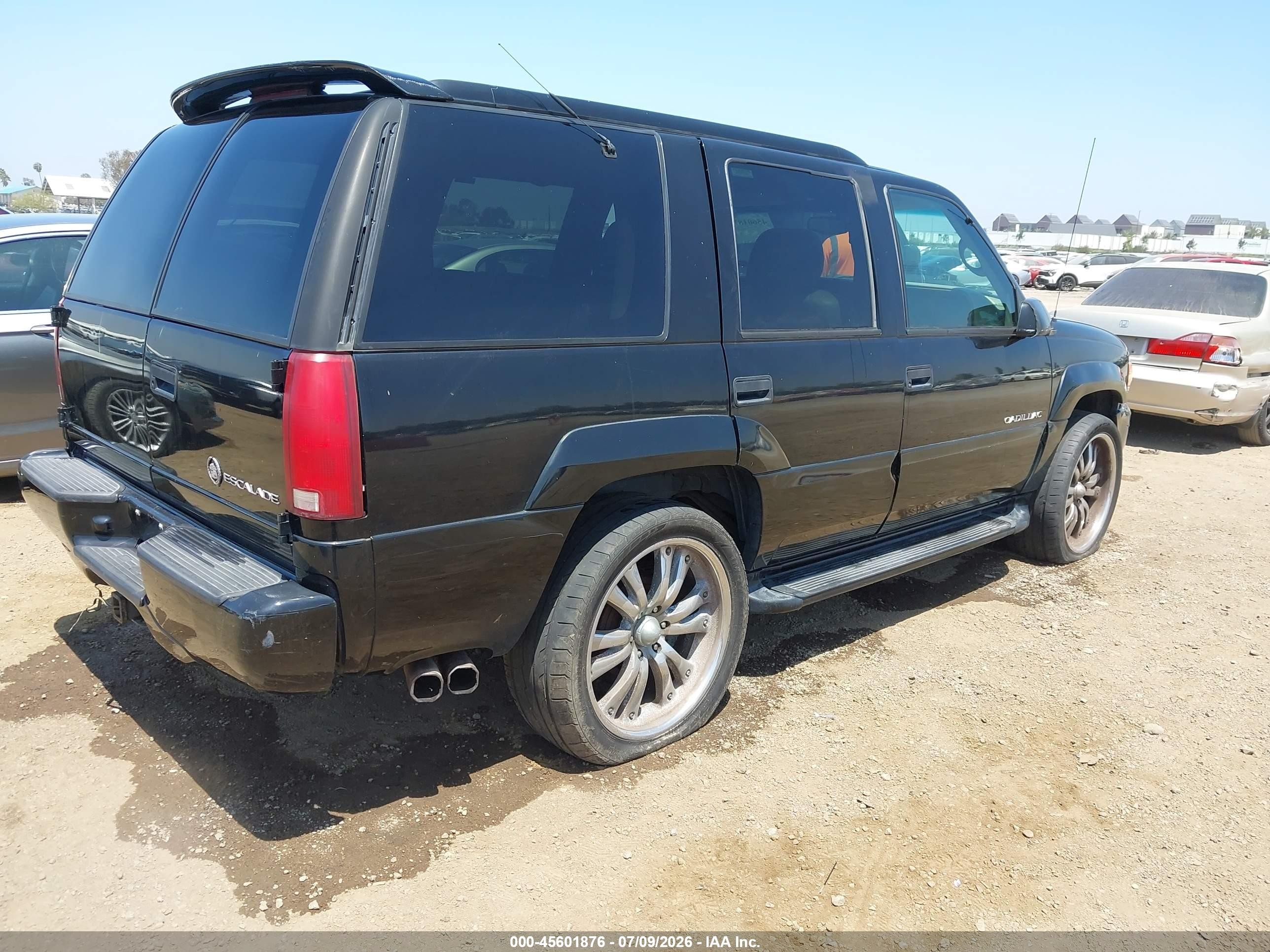 2000 Cadillac Escalade Standard Black vin: 1GYEK63R2YR221257