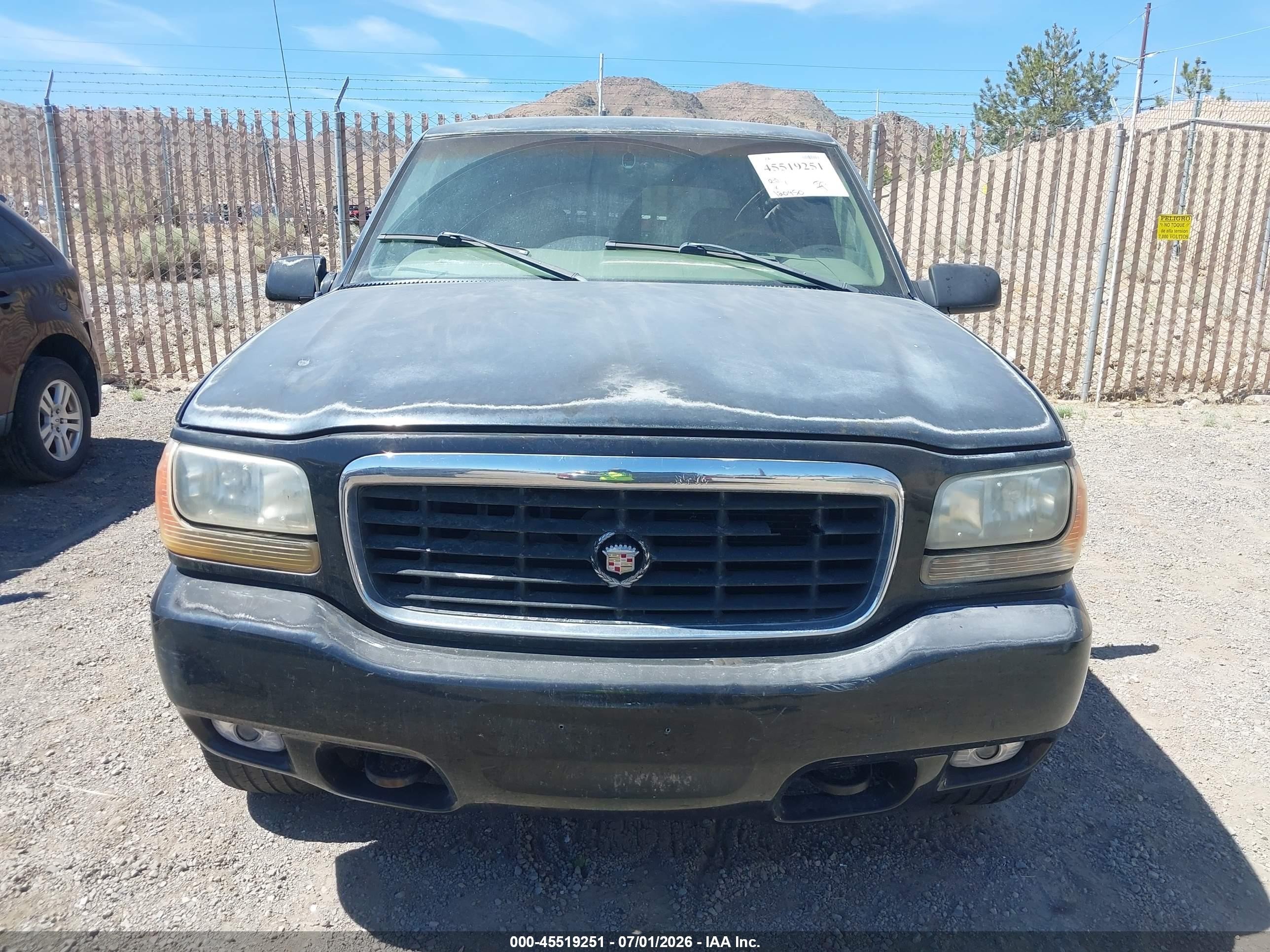 2000 Cadillac Escalade Standard Black vin: 1GYEK63R3YR200885