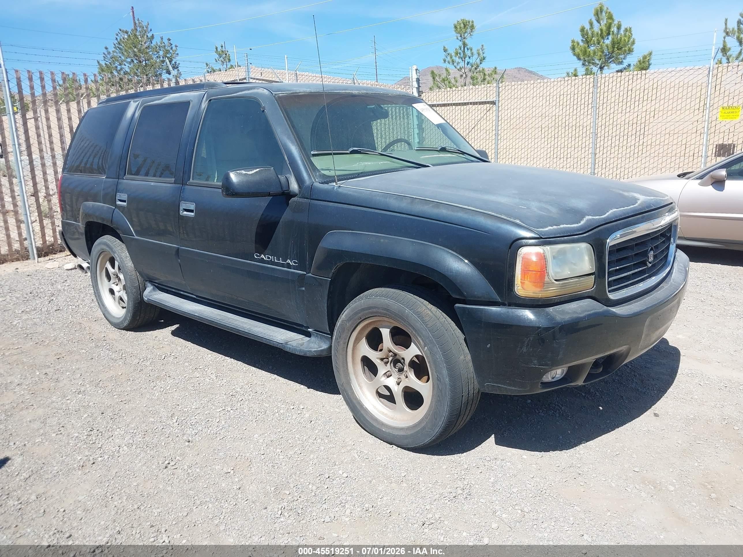 2000 Cadillac Escalade Standard Black vin: 1GYEK63R3YR200885