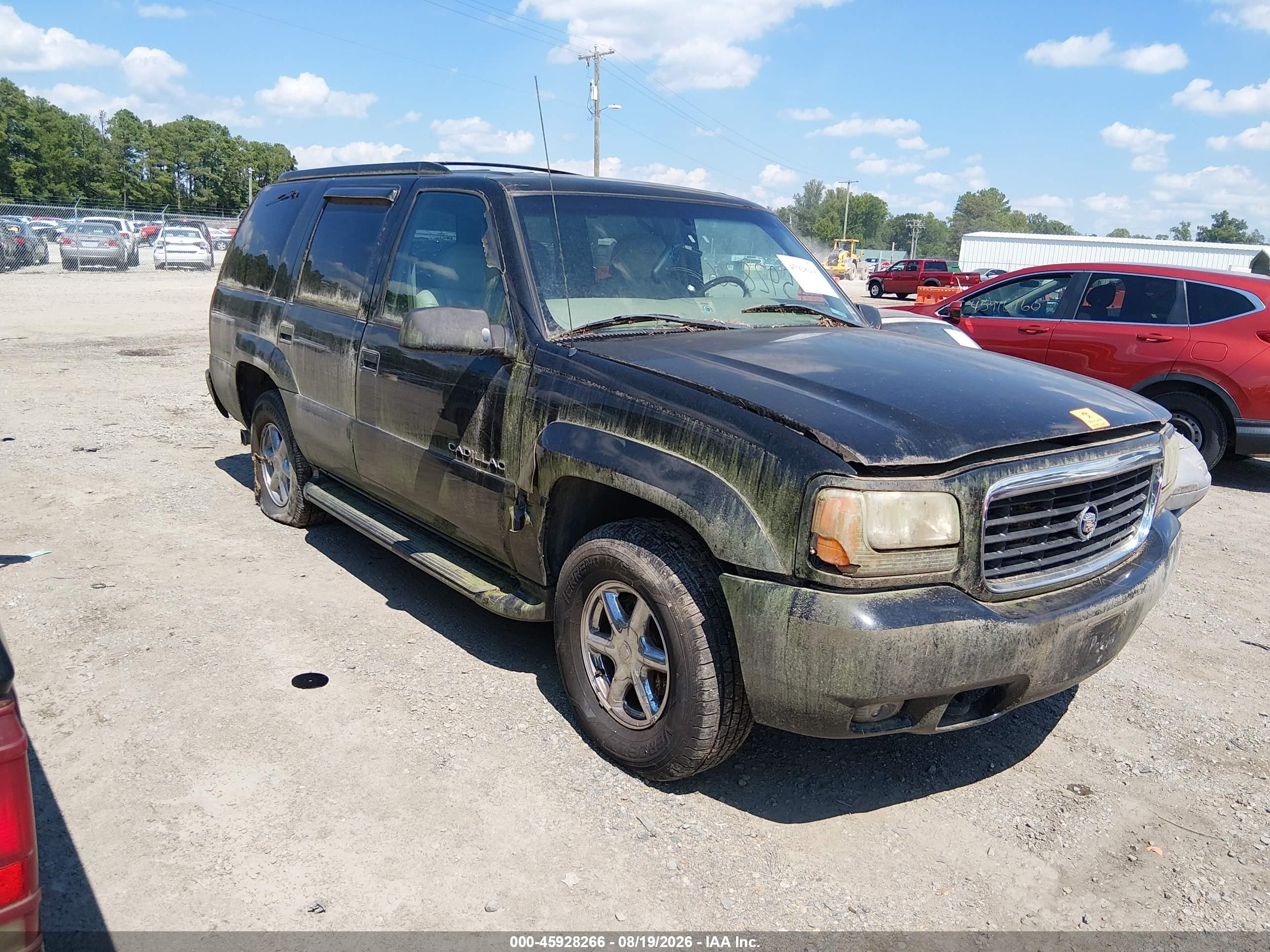 2000 Cadillac Escalade Standard Black vin: 1GYEK63R3YR228802