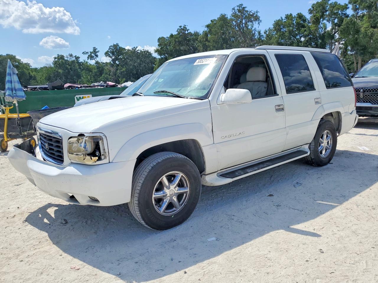 2000 Cadillac Escalade Luxury White vin: 1GYEK63R4YR221227