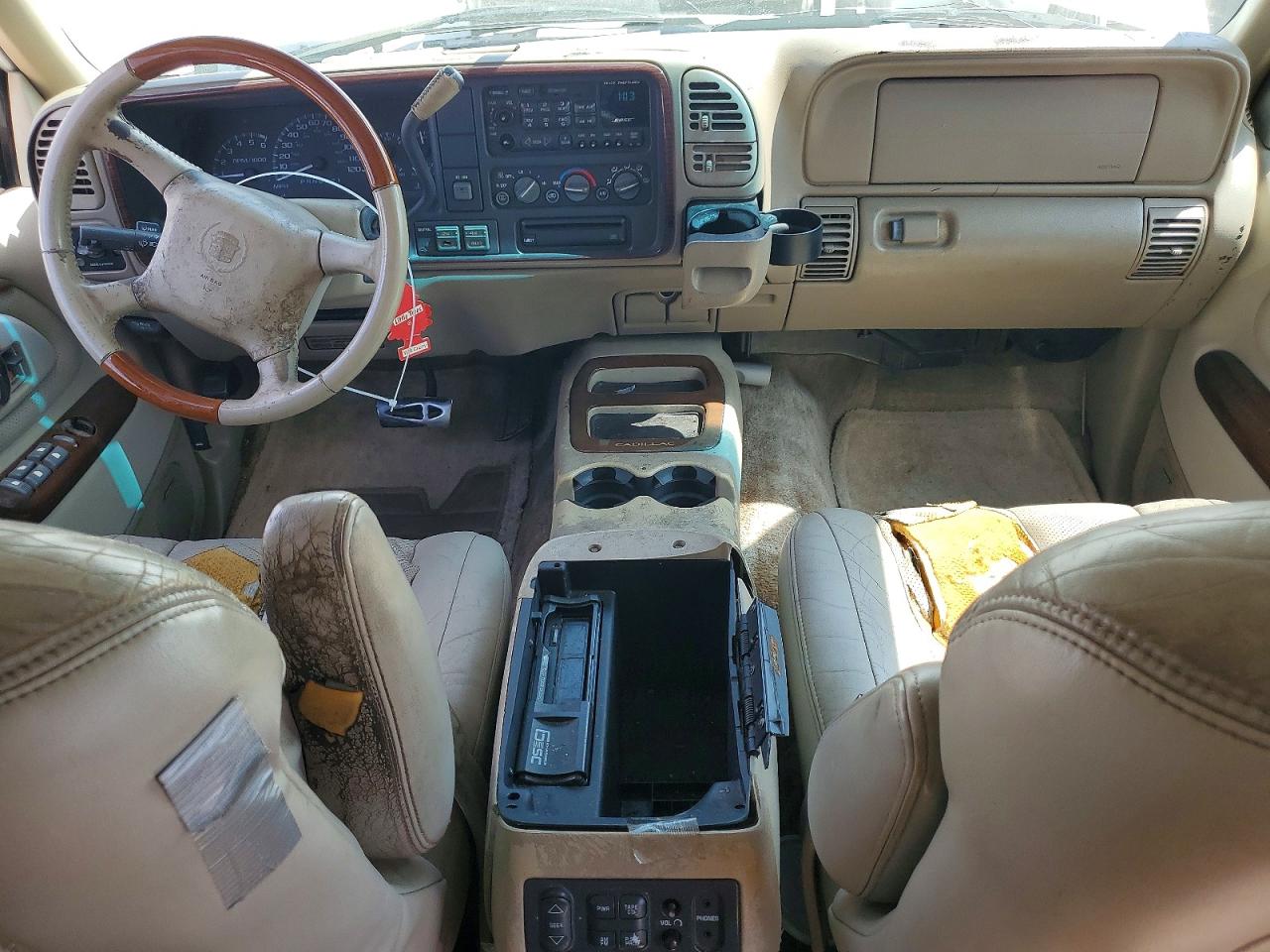 2000 Cadillac Escalade Luxury White vin: 1GYEK63R4YR221227