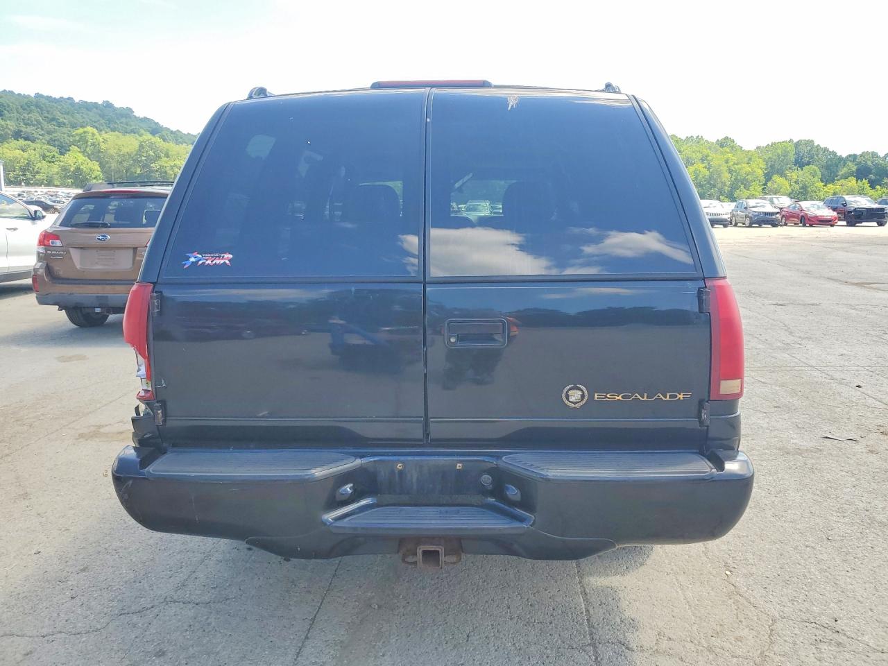 2000 Cadillac Escalade Luxury Black vin: 1GYEK63R6YR176324