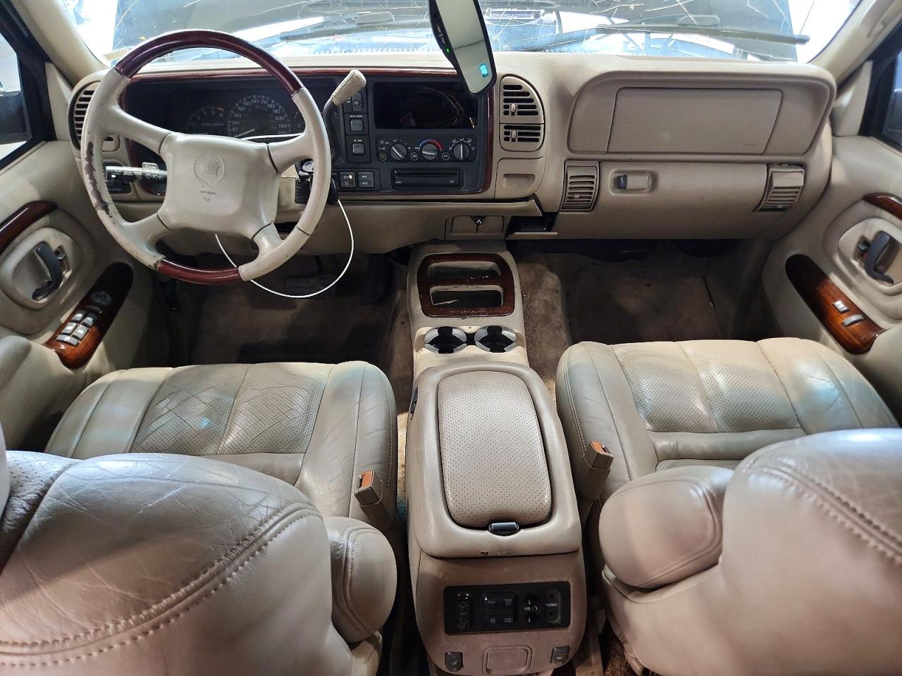 2000 Cadillac Escalade Luxury Black vin: 1GYEK63R8YR207931