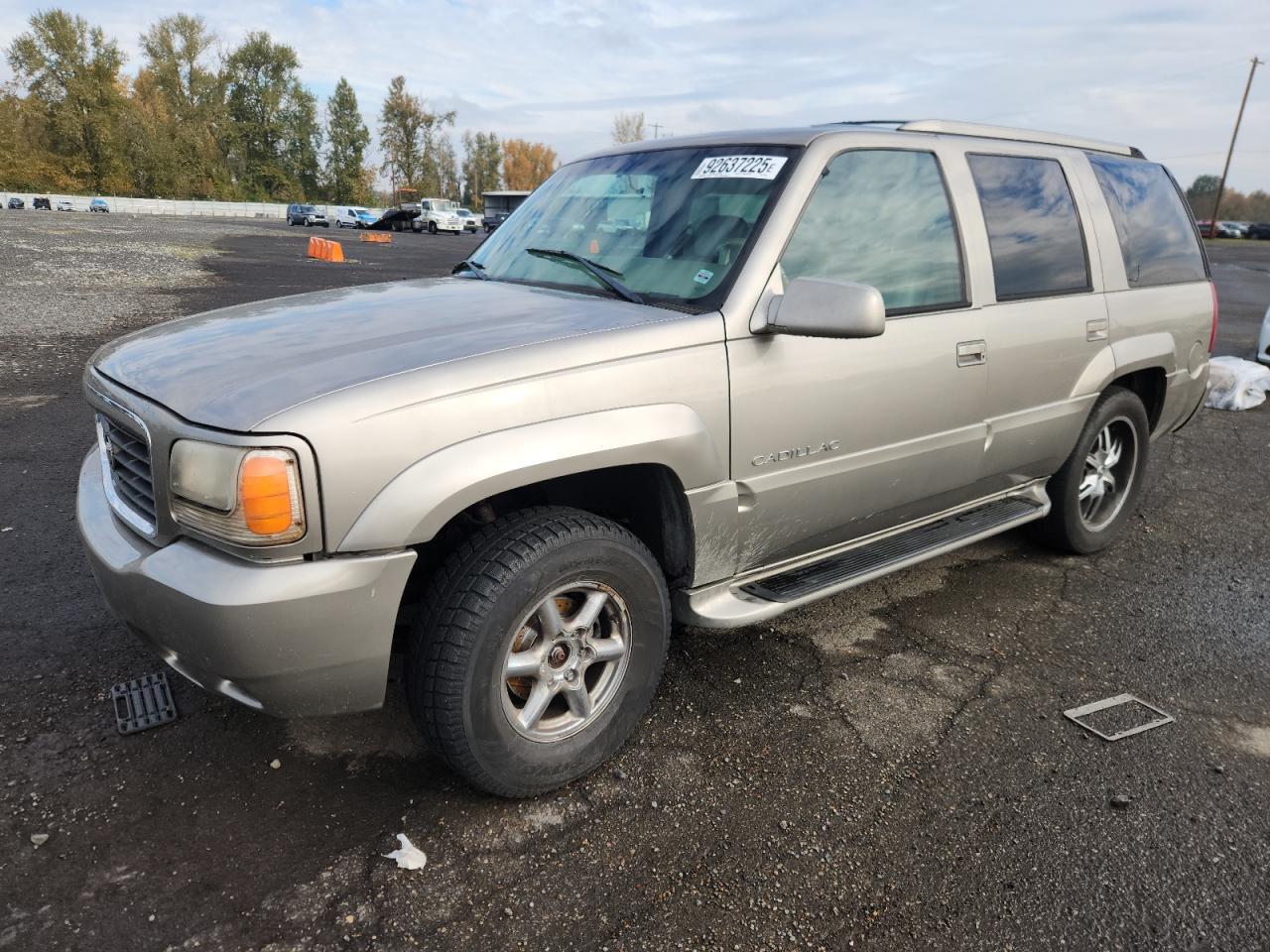 1GYEK63R8YR222834