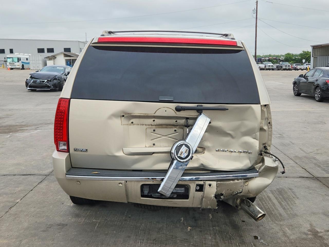 2009 Cadillac Escalade Tan vin: 1GYFC13299R269055