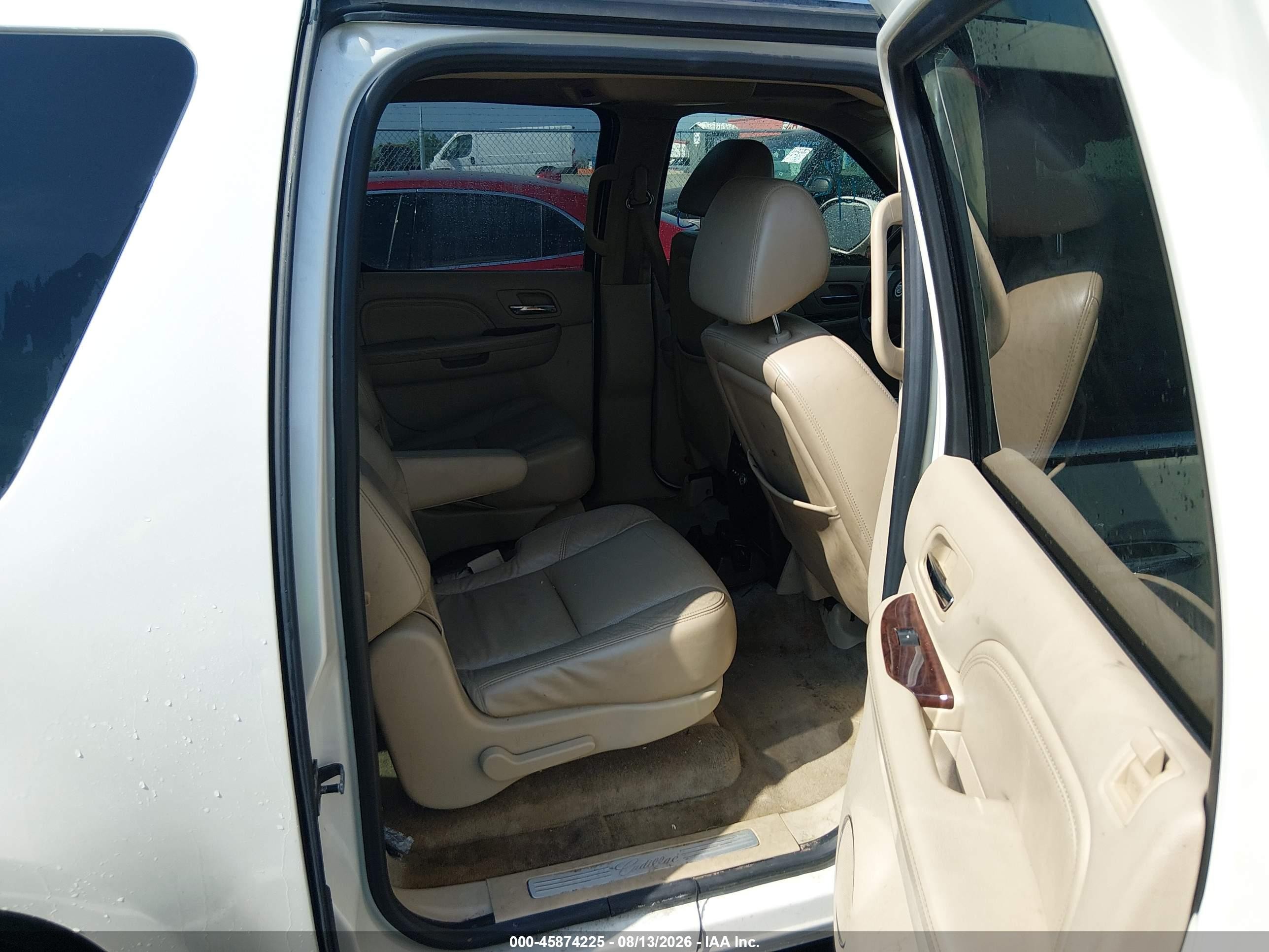 2009 Cadillac Escalade Esv Standard White vin: 1GYFC16299R126098