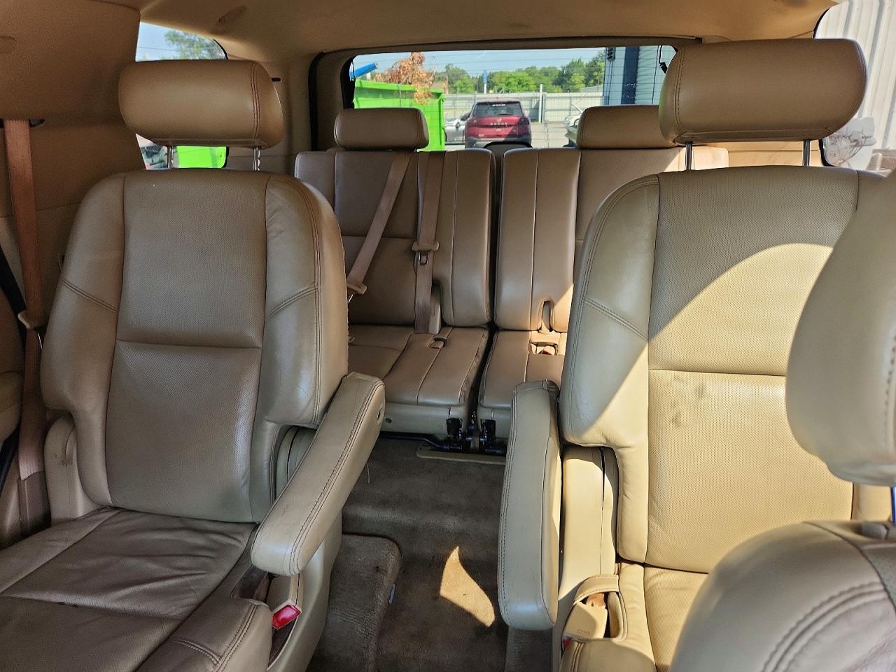 2009 Cadillac Escalade Luxury Silver vin: 1GYFC23259R191301