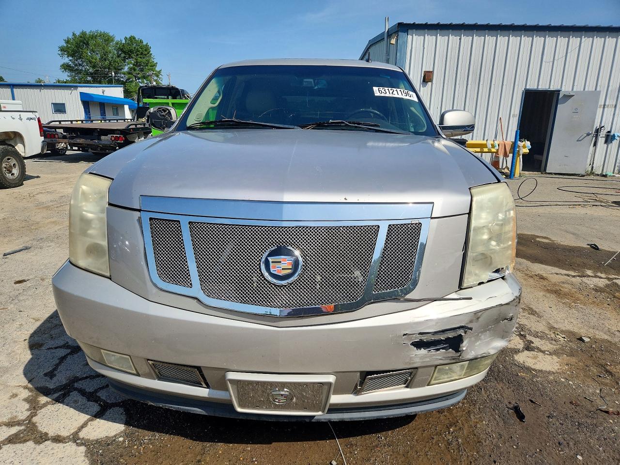 2009 Cadillac Escalade Luxury Silver vin: 1GYFC23259R191301