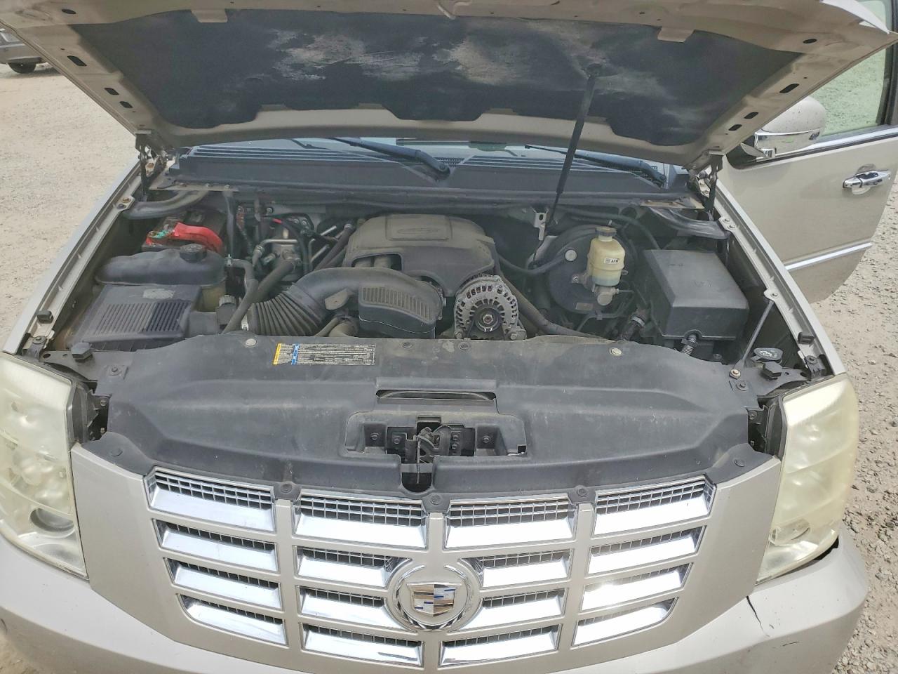2009 Cadillac Escalade Luxury Silver vin: 1GYFC23259R296064
