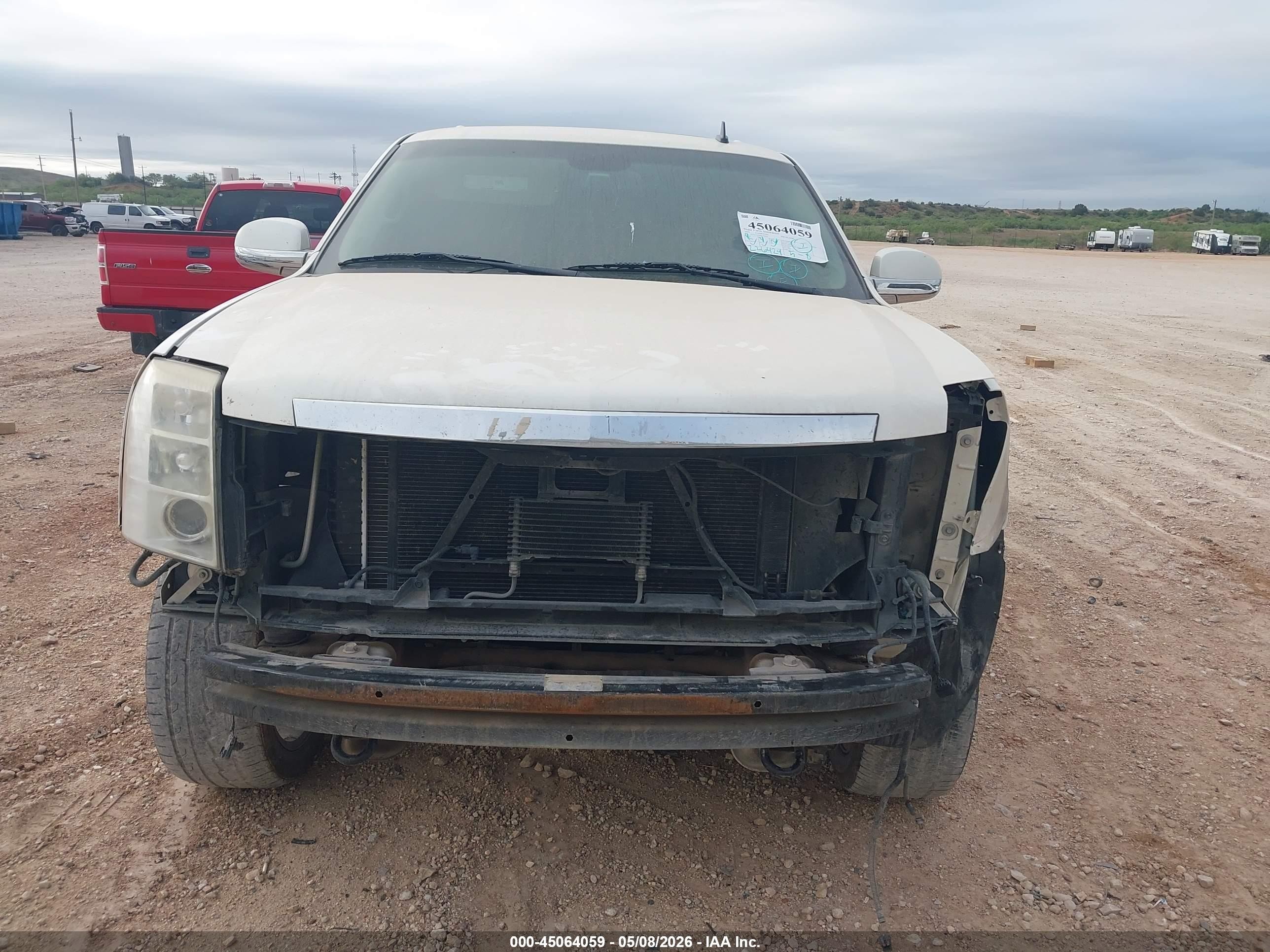 2009 Cadillac Escalade Standard White vin: 1GYFC23299R105438