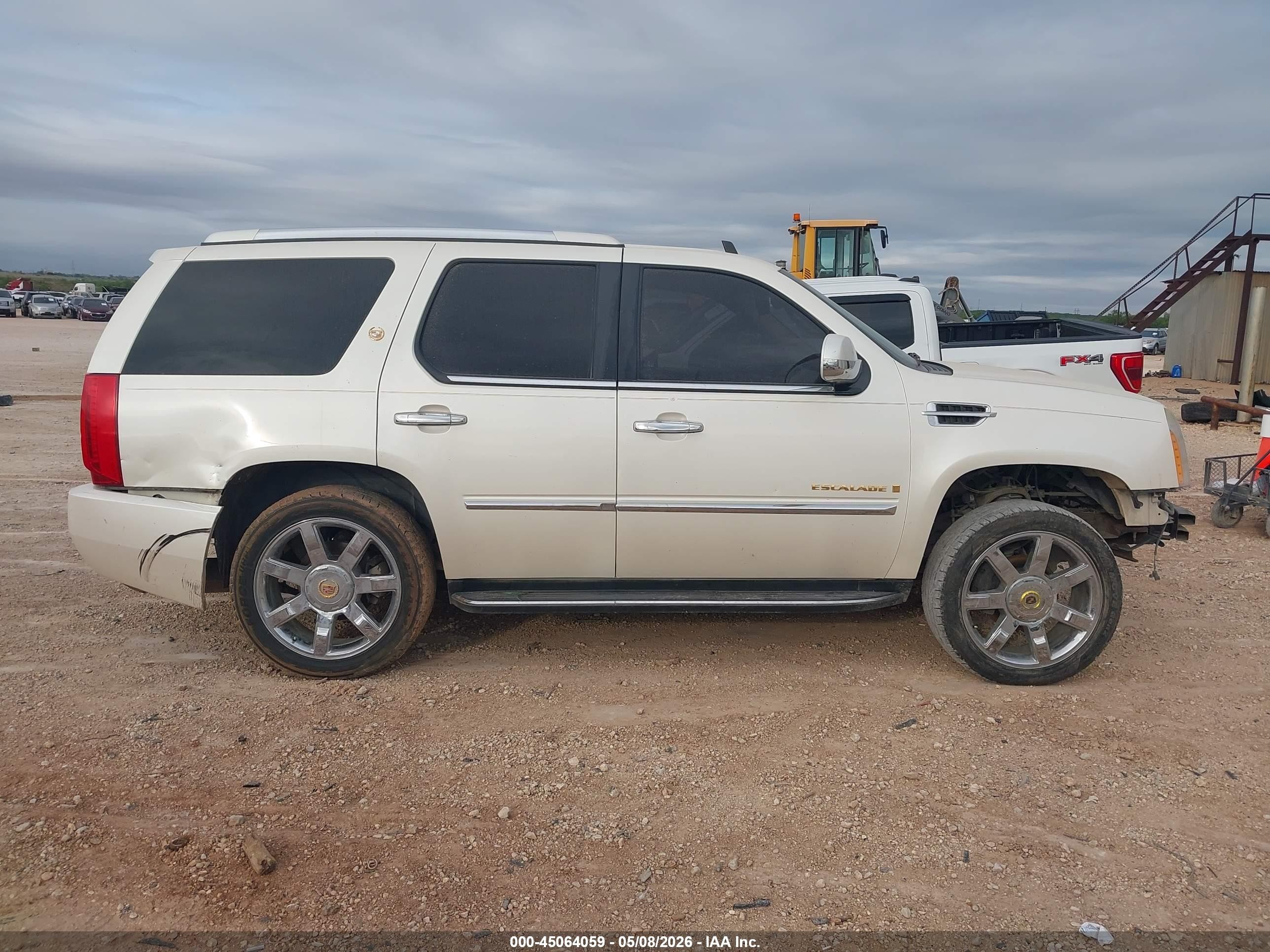 2009 Cadillac Escalade Standard White vin: 1GYFC23299R105438