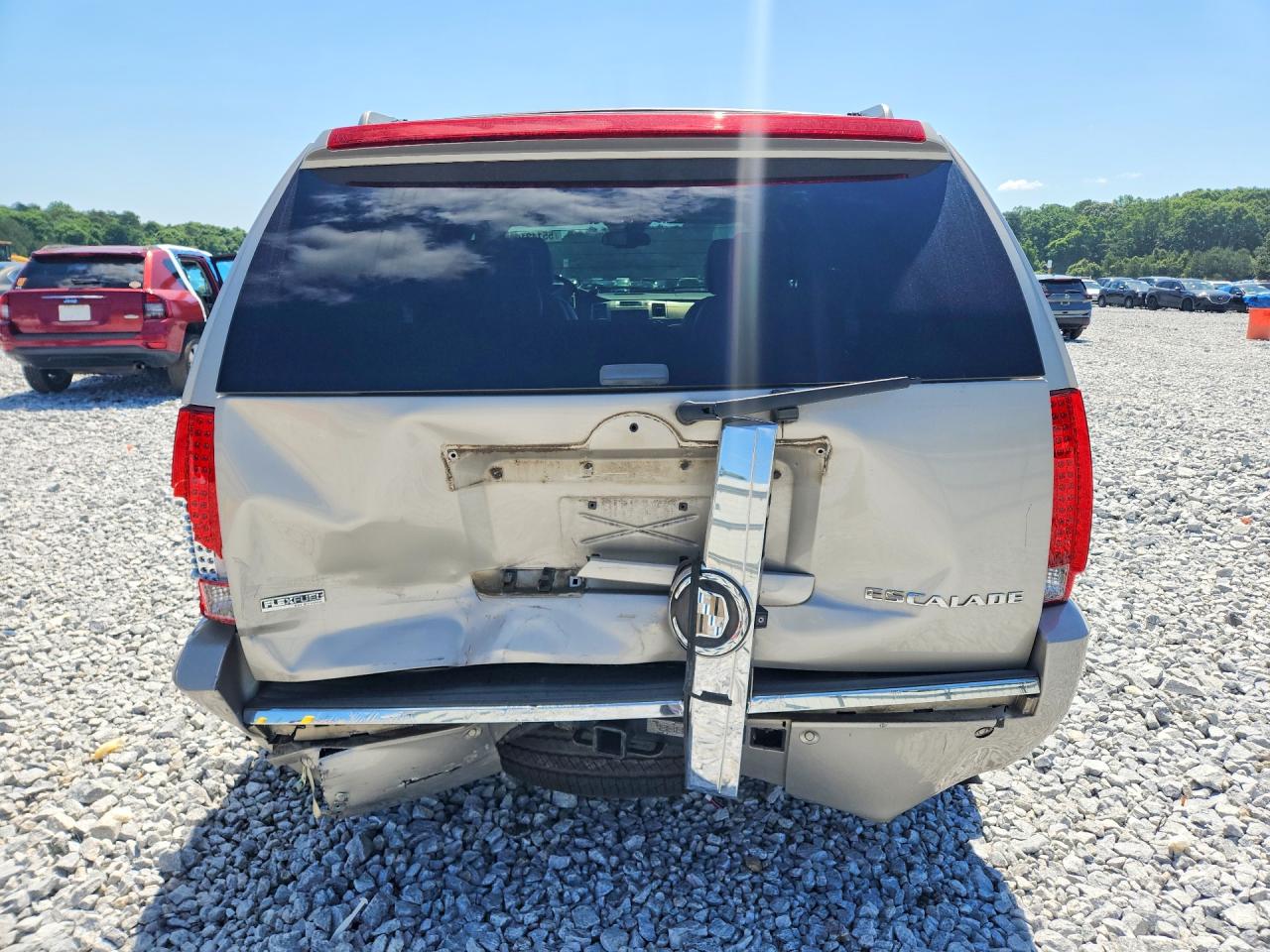2009 Cadillac Escalade Luxury Beige vin: 1GYFC232X9R114309