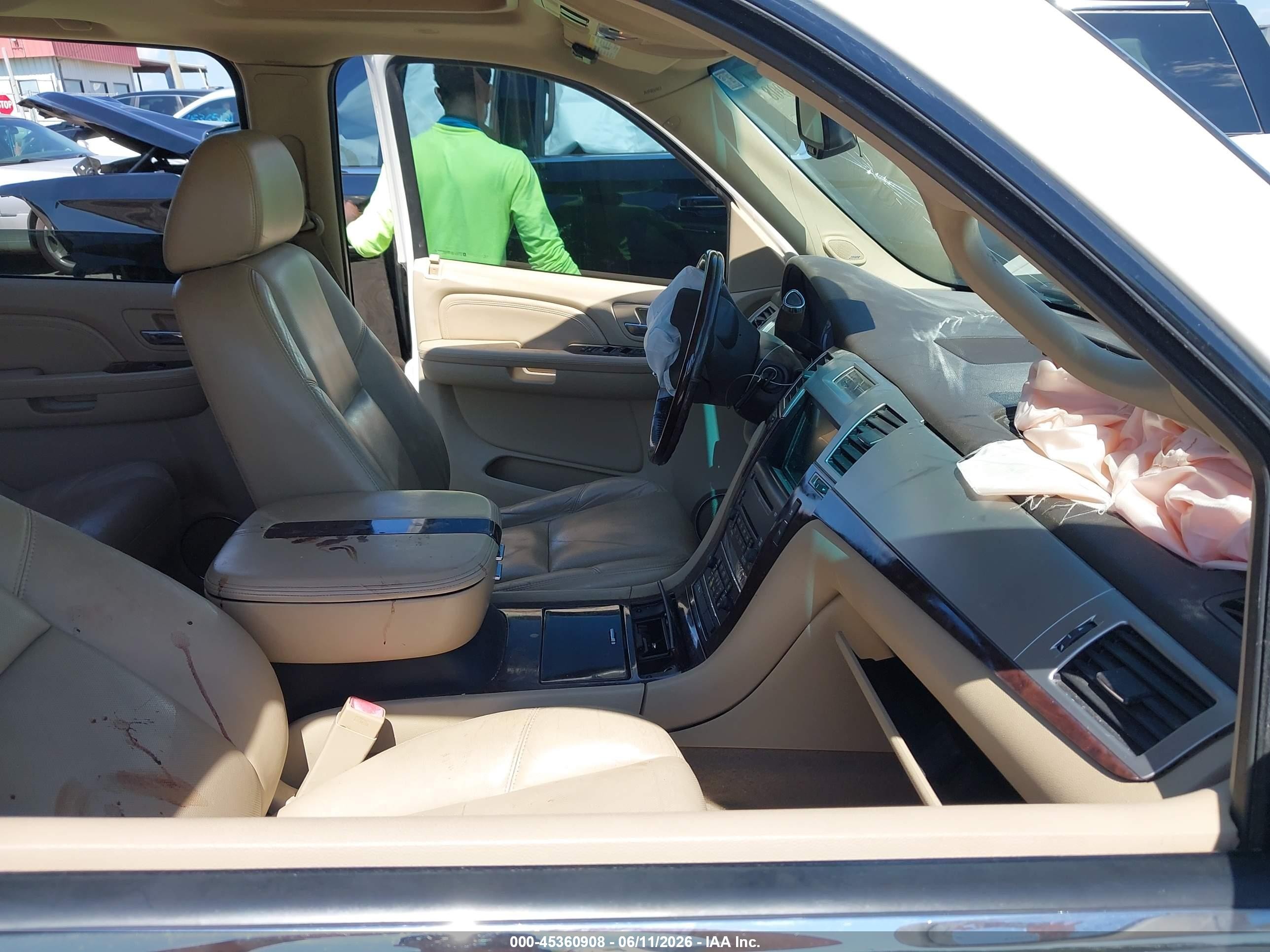 2009 Cadillac Escalade Esv Standard White vin: 1GYFC26279R189562