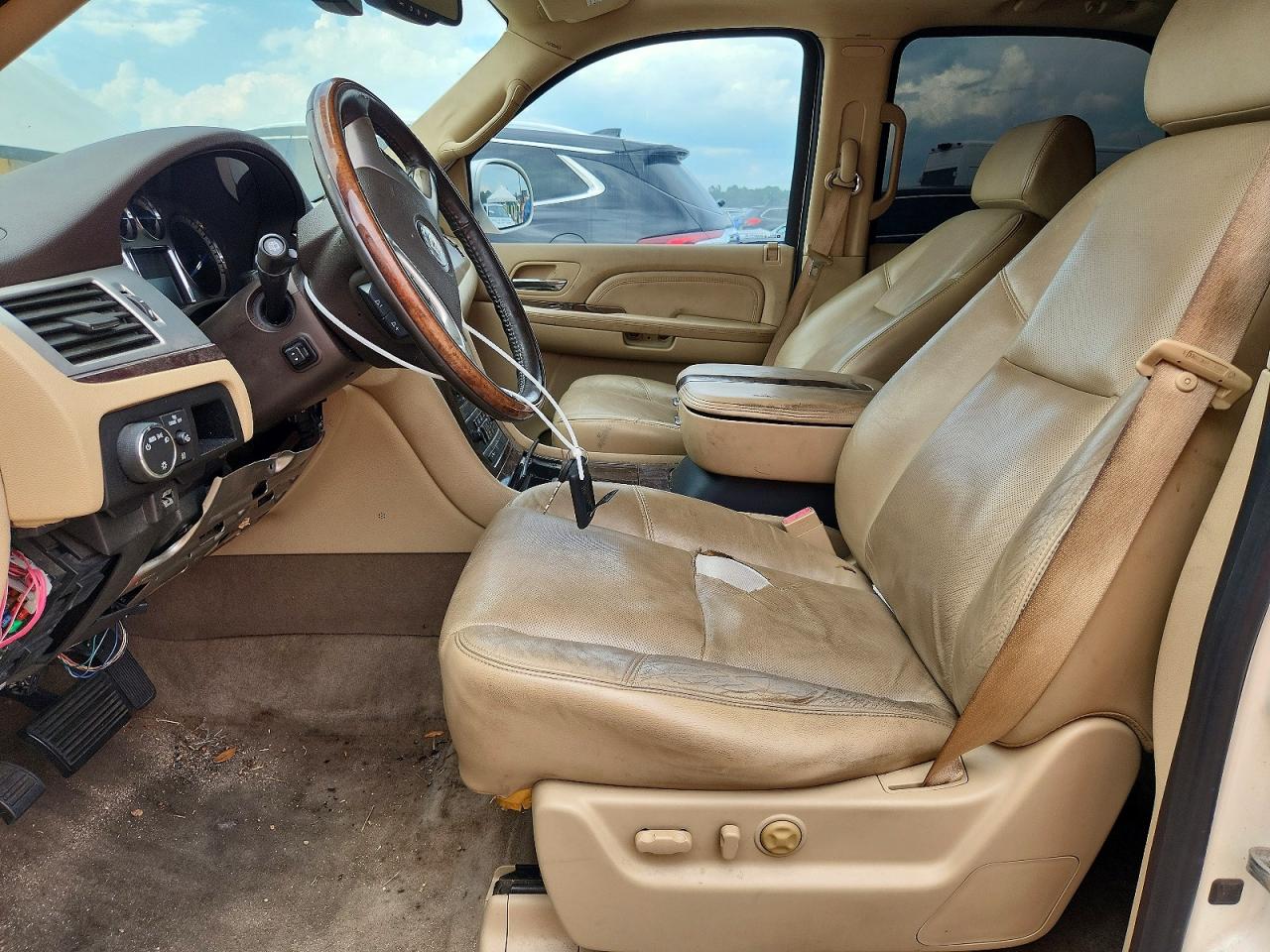 2009 Cadillac Escalade Hybrid Cream vin: 1GYFC43509R139290