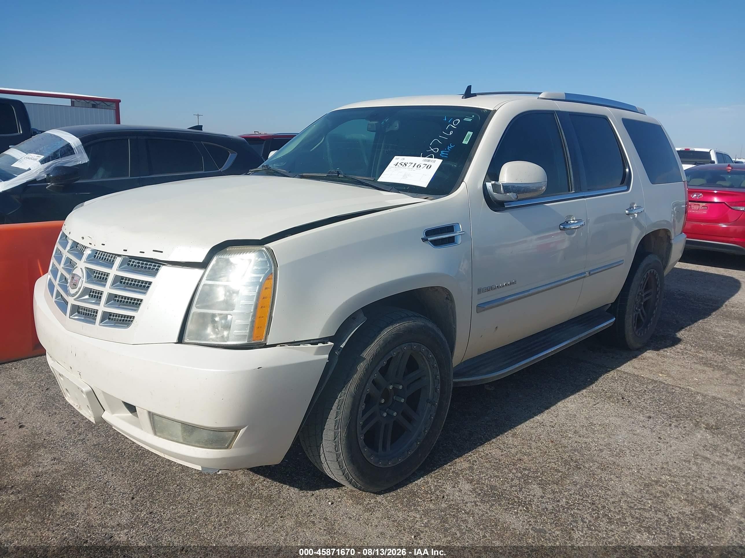 2009 Cadillac Escalade Standard White vin: 1GYFC53229R116122