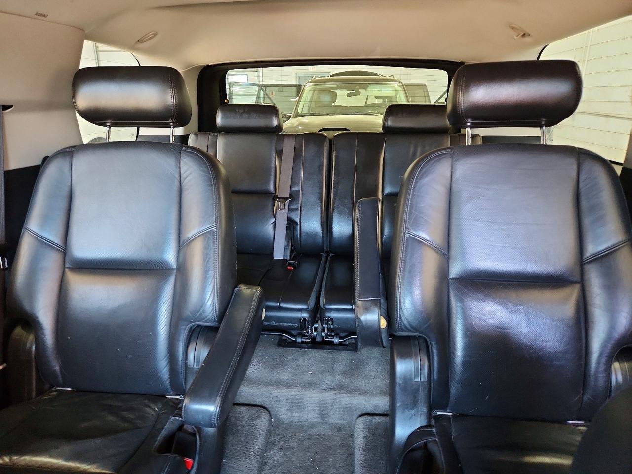2009 Cadillac Escalade Blue vin: 1GYFK13219R166828