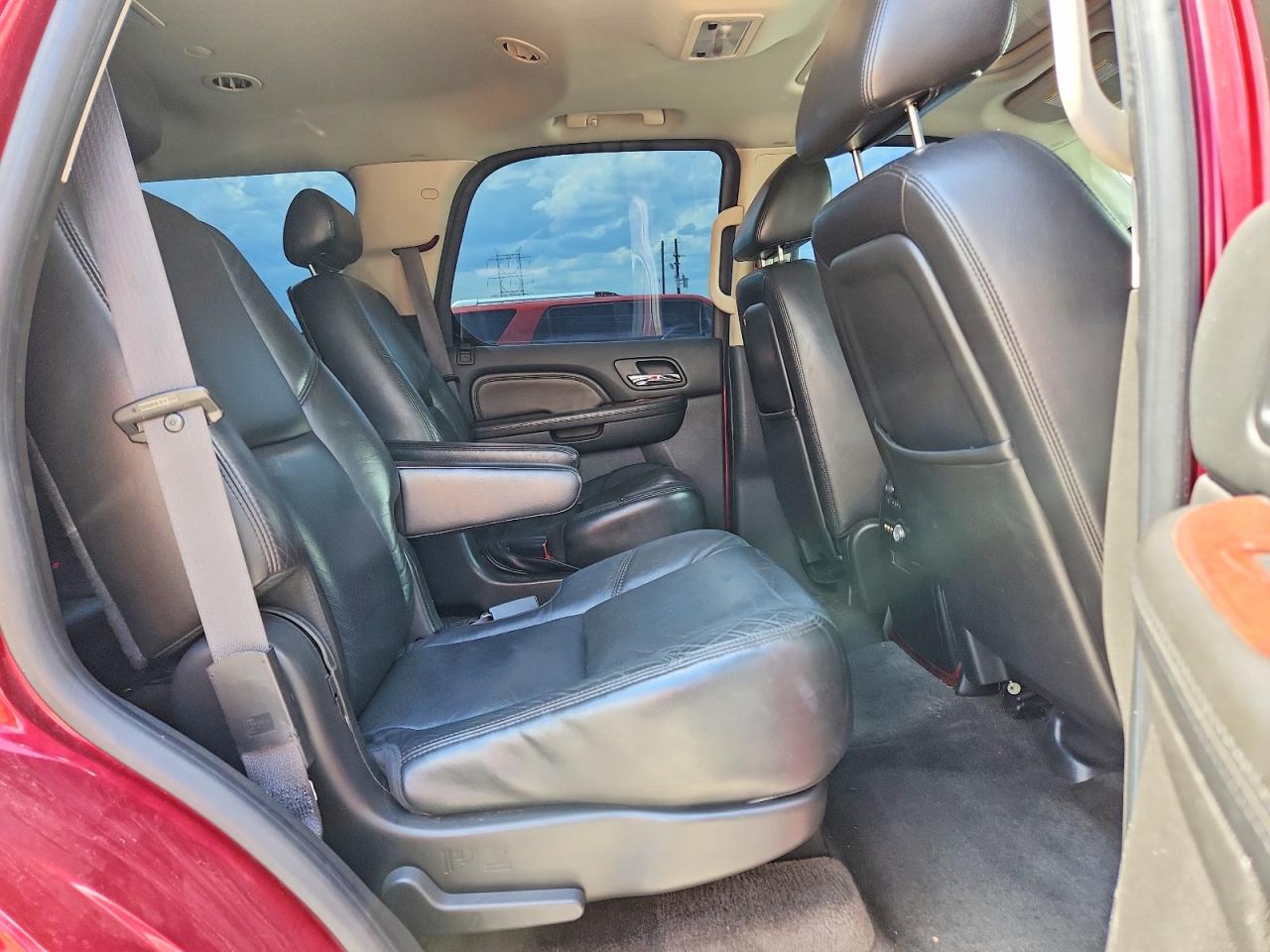 2009 Cadillac Escalade Burgundy vin: 1GYFK13289R248488