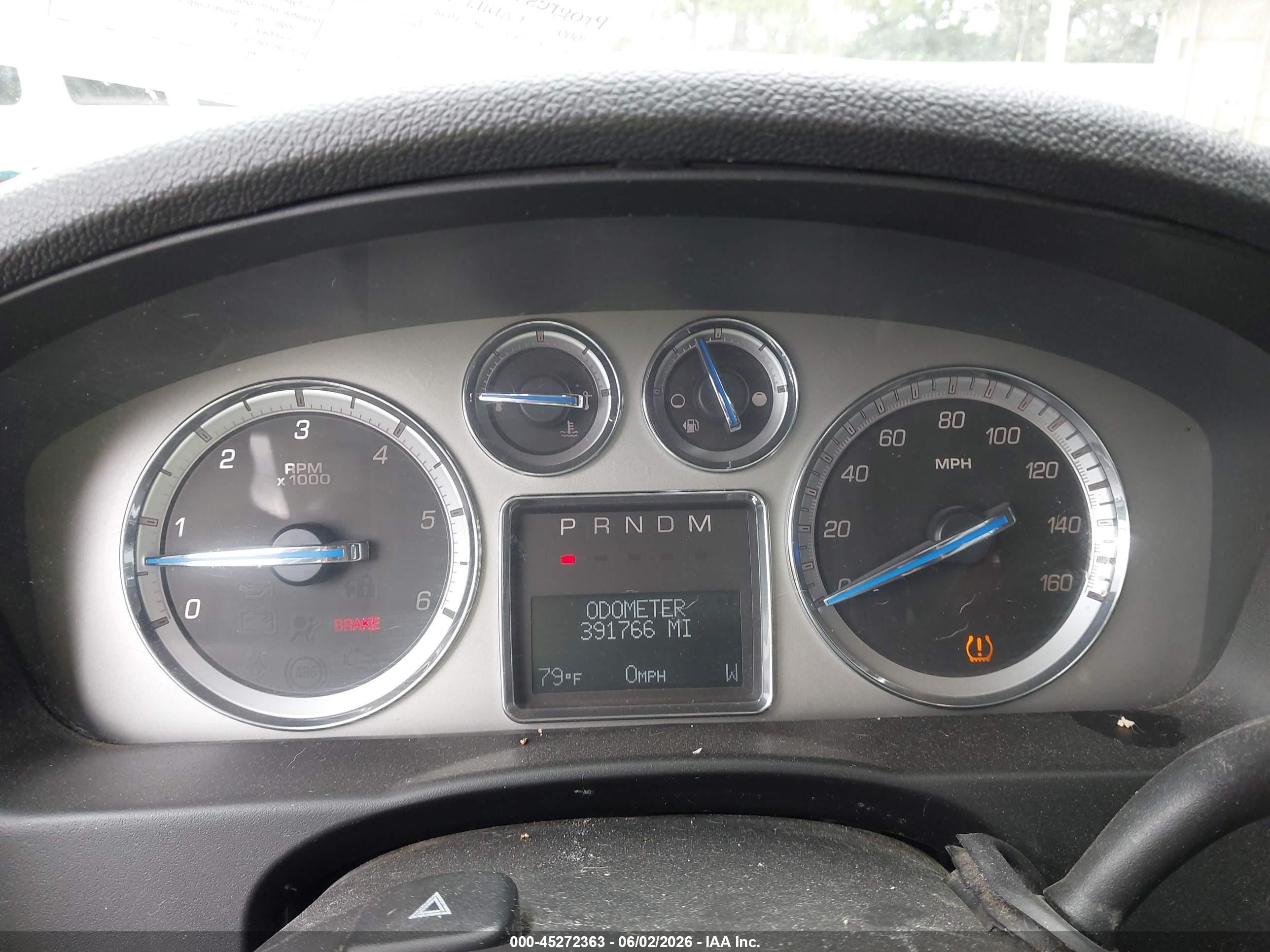 2009 Cadillac Escalade Standard White vin: 1GYFK23249R111098