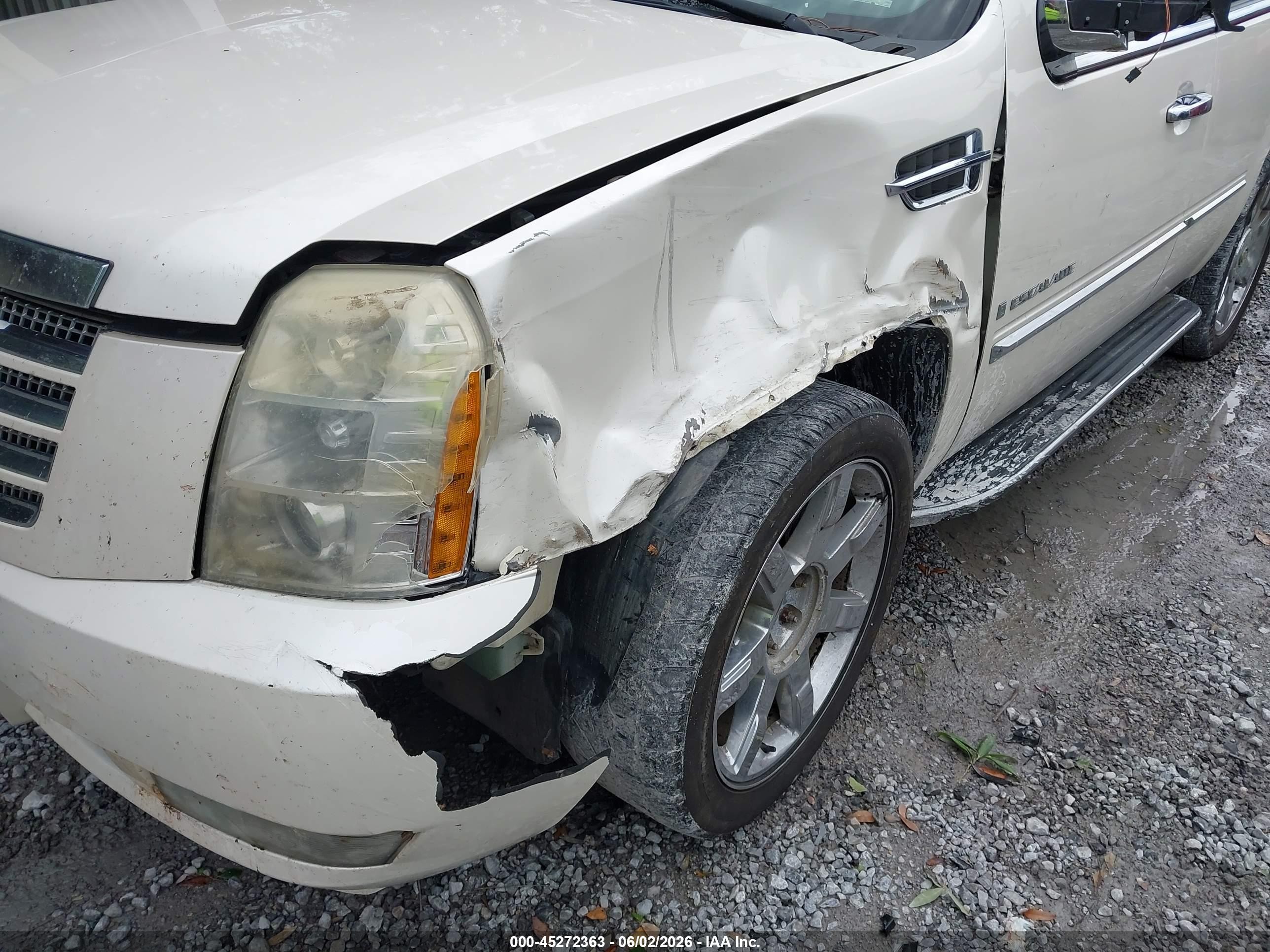 2009 Cadillac Escalade Standard White vin: 1GYFK23249R111098