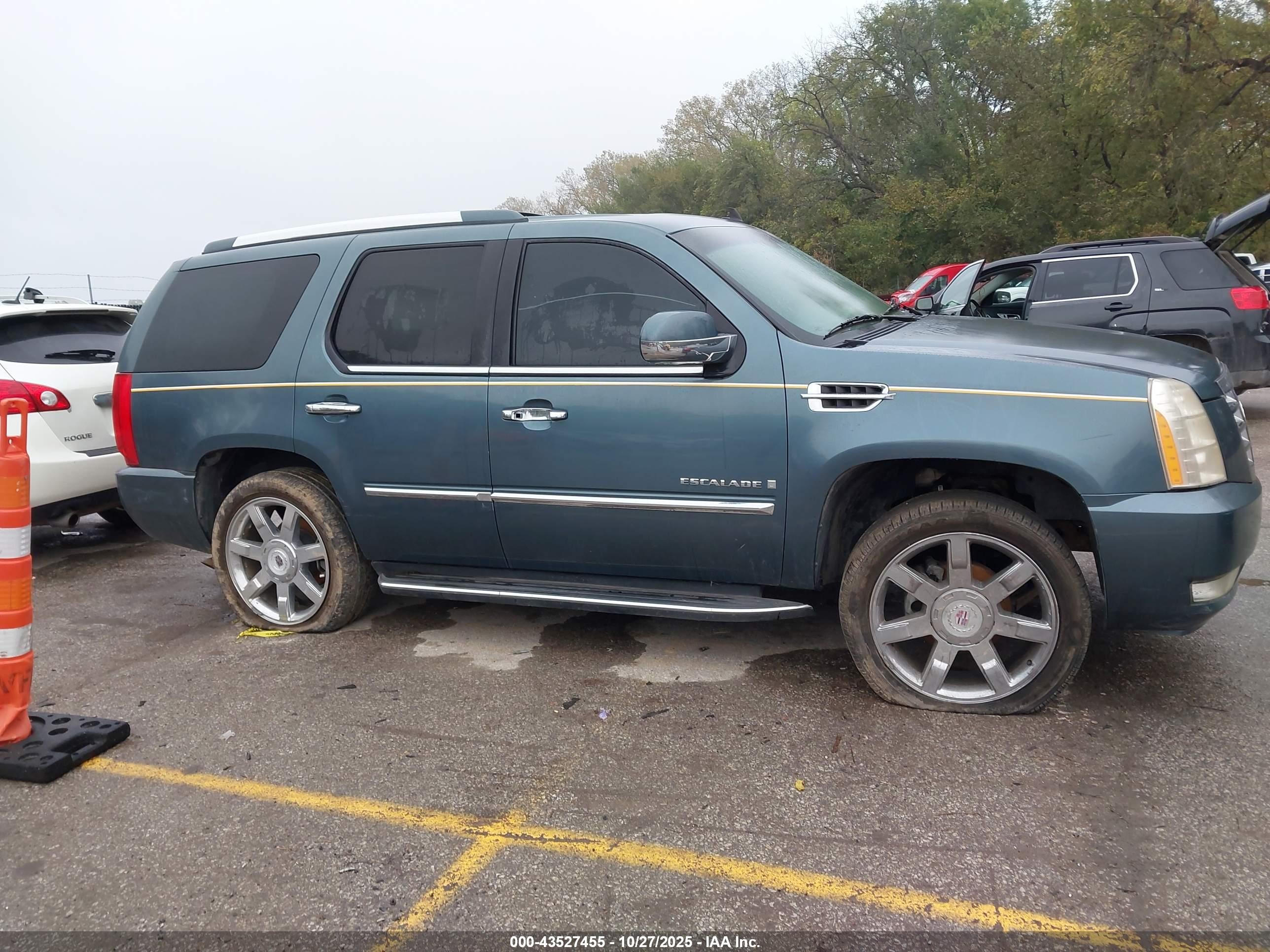 2009 Cadillac Escalade Standard Синий vin: 1GYFK23249R122697