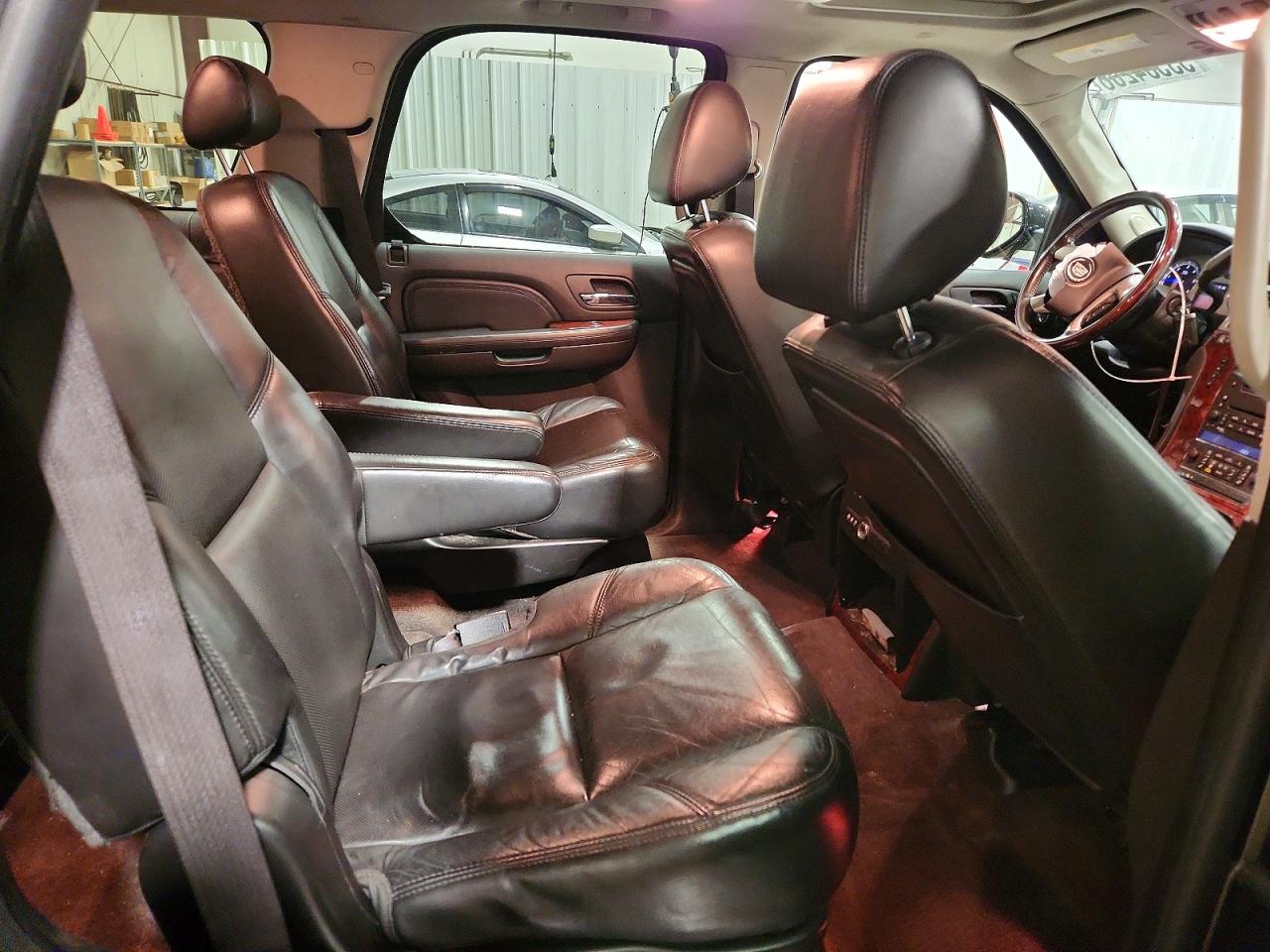2009 Cadillac Escalade Luxury Black vin: 1GYFK23249R210990