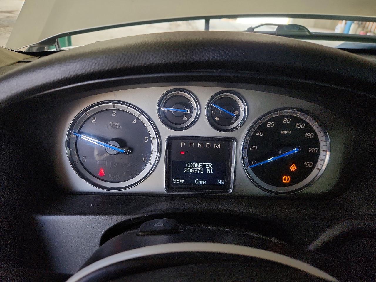 2009 Cadillac Escalade Luxury Silver vin: 1GYFK23279R230666