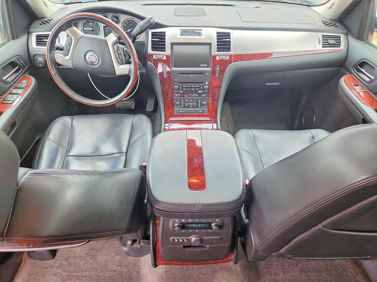 2009 Cadillac Escalade Luxury Black vin: 1GYFK23289R197841