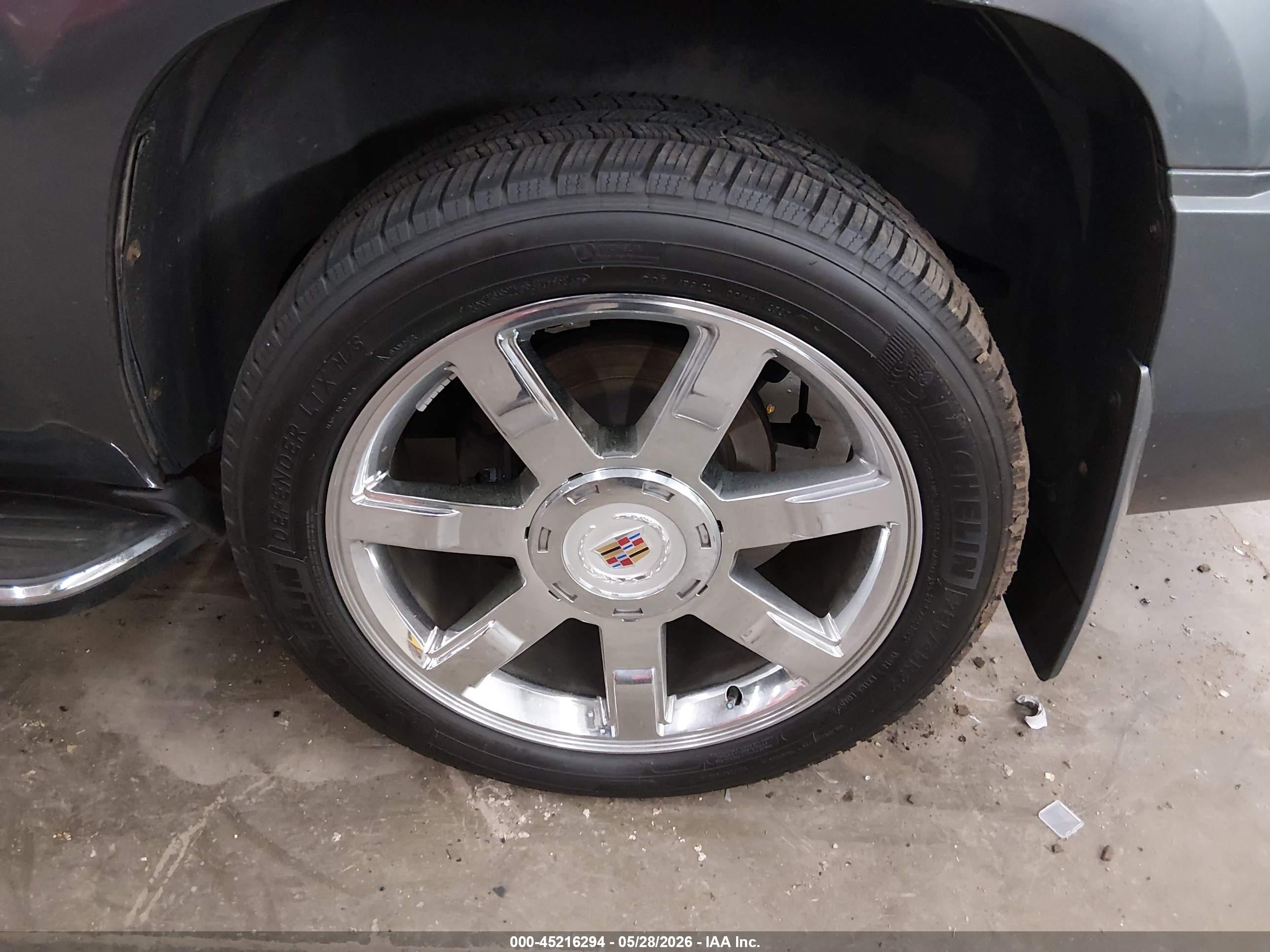 2009 Cadillac Escalade Standard Blue vin: 1GYFK23299R222195