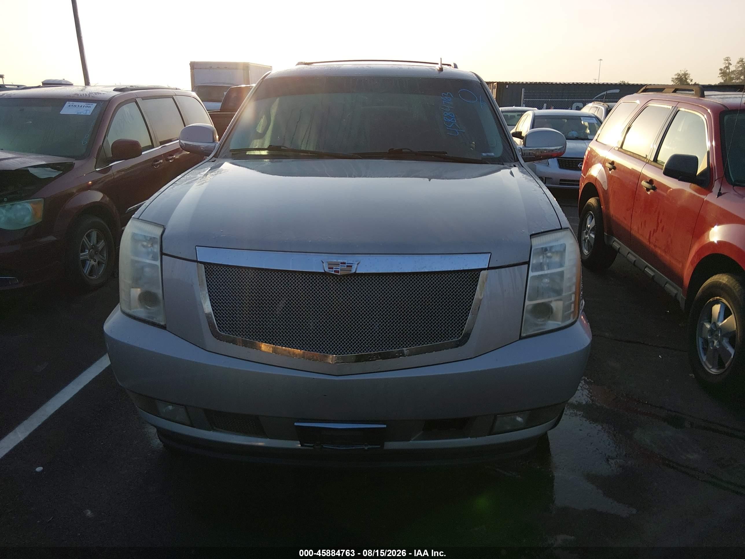 2009 Cadillac Escalade Standard Серебряный vin: 1GYFK232X9R123272