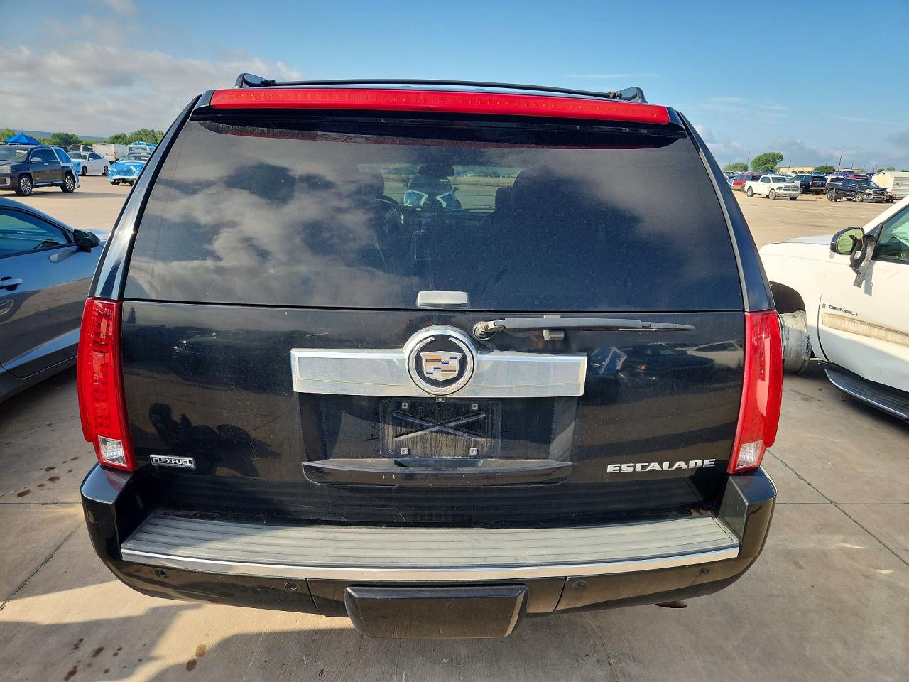 2009 Cadillac Escalade Luxury Black vin: 1GYFK232X9R144056