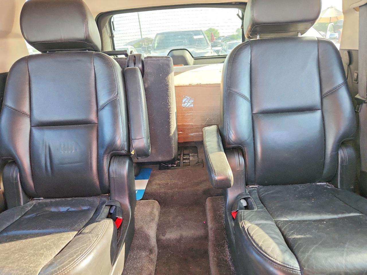 2009 Cadillac Escalade Luxury Black vin: 1GYFK232X9R144056