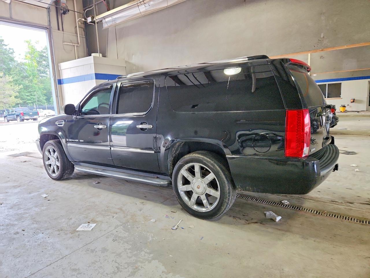 2009 Cadillac Escalade Esv Luxury Black vin: 1GYFK26239R115221