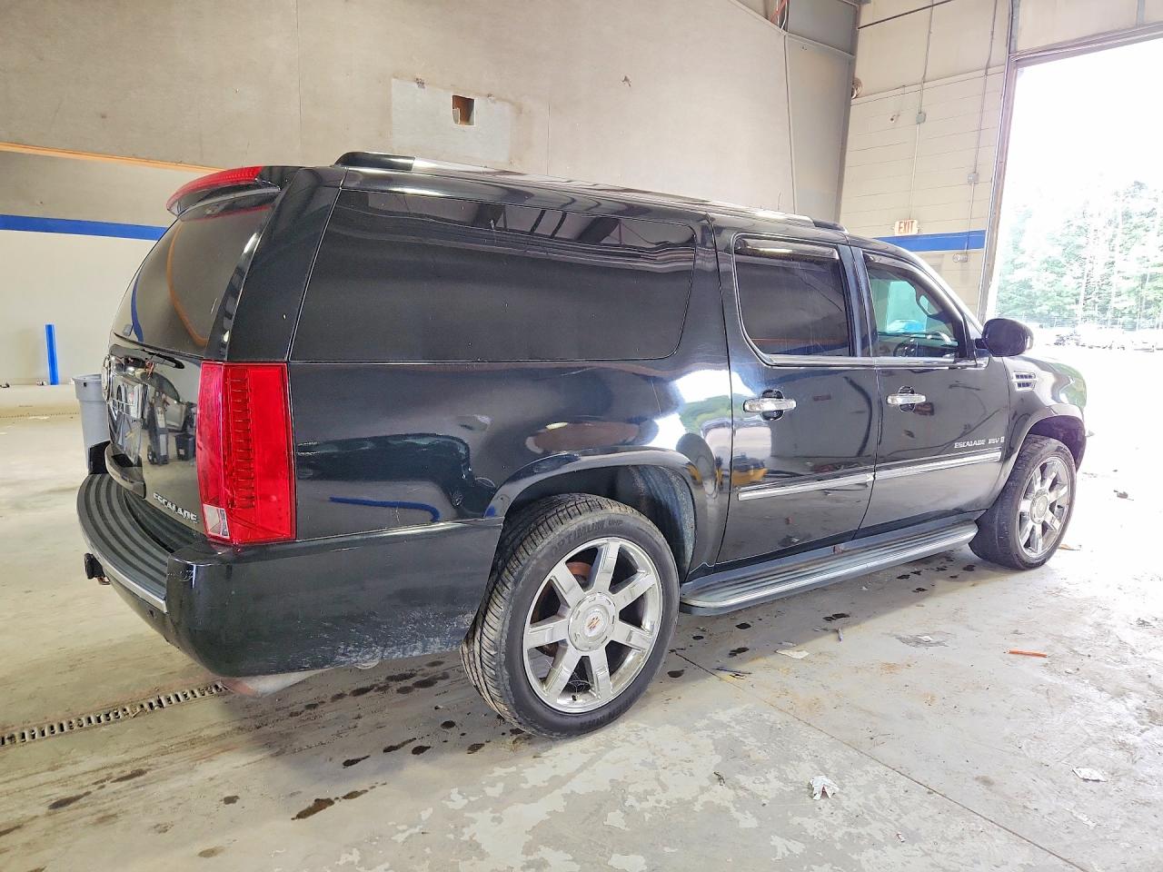 2009 Cadillac Escalade Esv Luxury Black vin: 1GYFK26239R115221