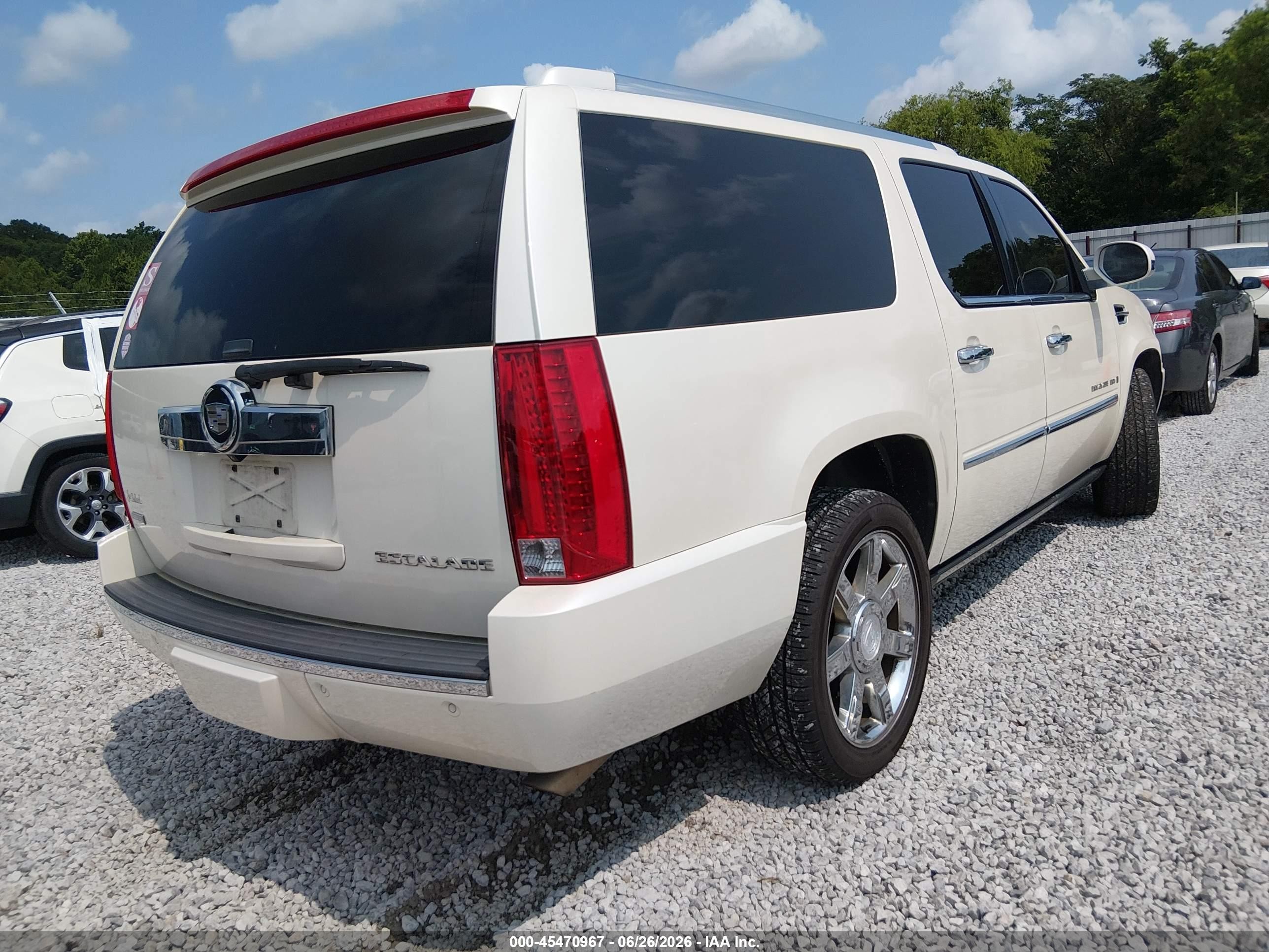 2009 Cadillac Escalade Esv Standard White vin: 1GYFK26299R109925