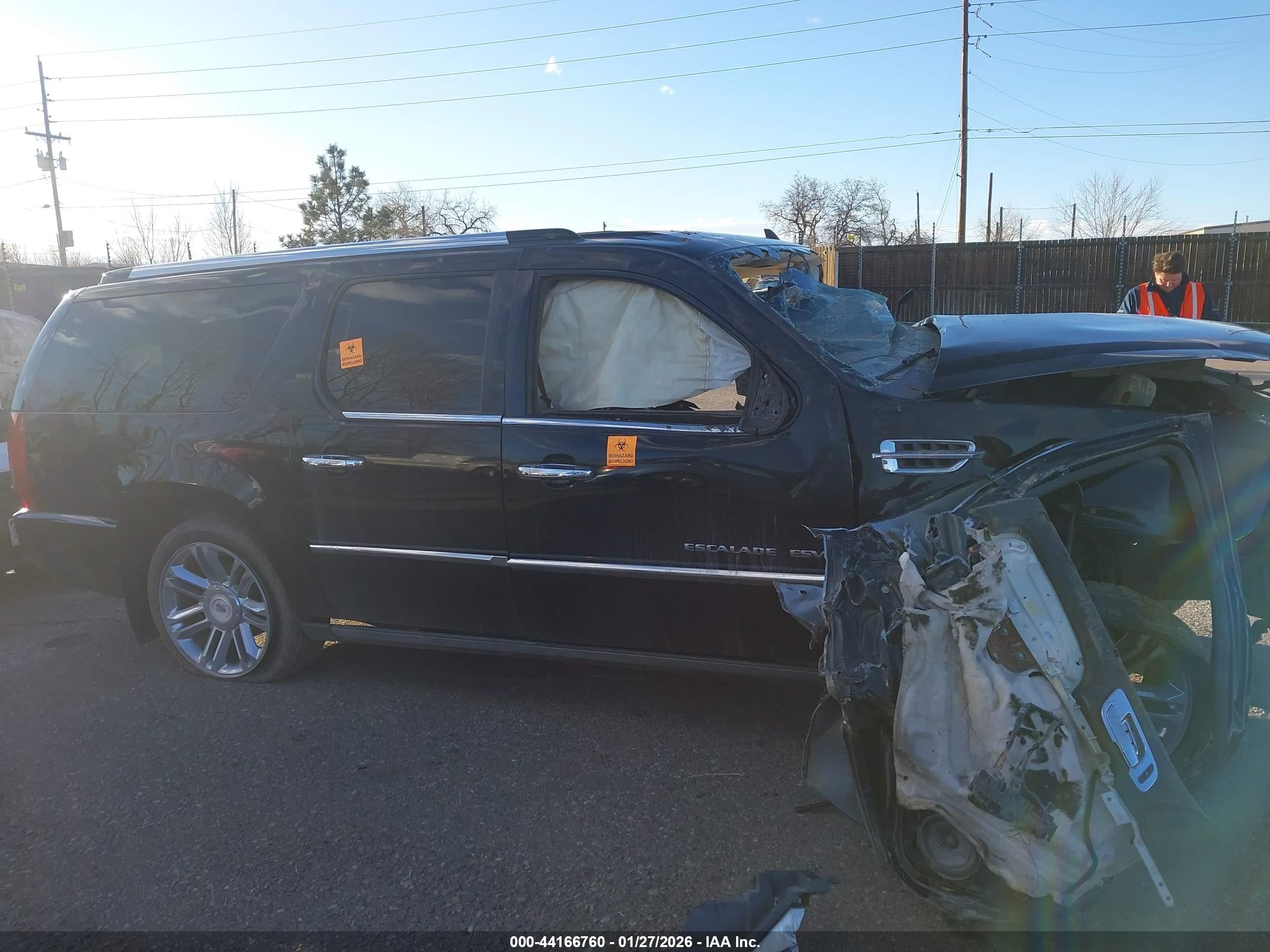2009 Cadillac Escalade Esv Platinum Edition Черный vin: 1GYFK36239R159435