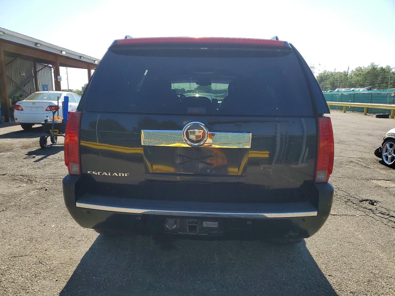 2007 Cadillac Escalade Luxury Black vin: 1GYFK63807R131602
