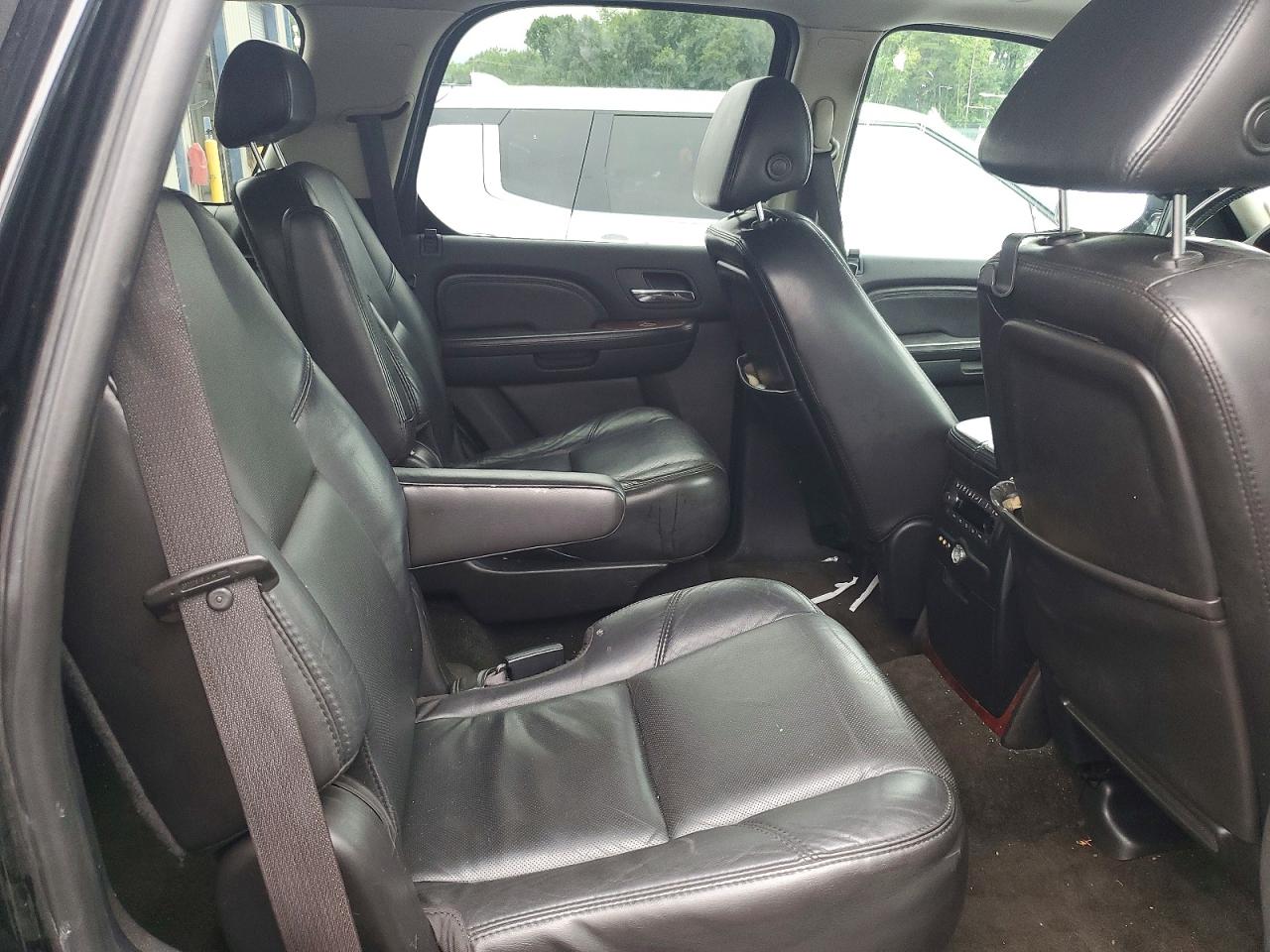 2007 Cadillac Escalade Luxury Black vin: 1GYFK63807R354366