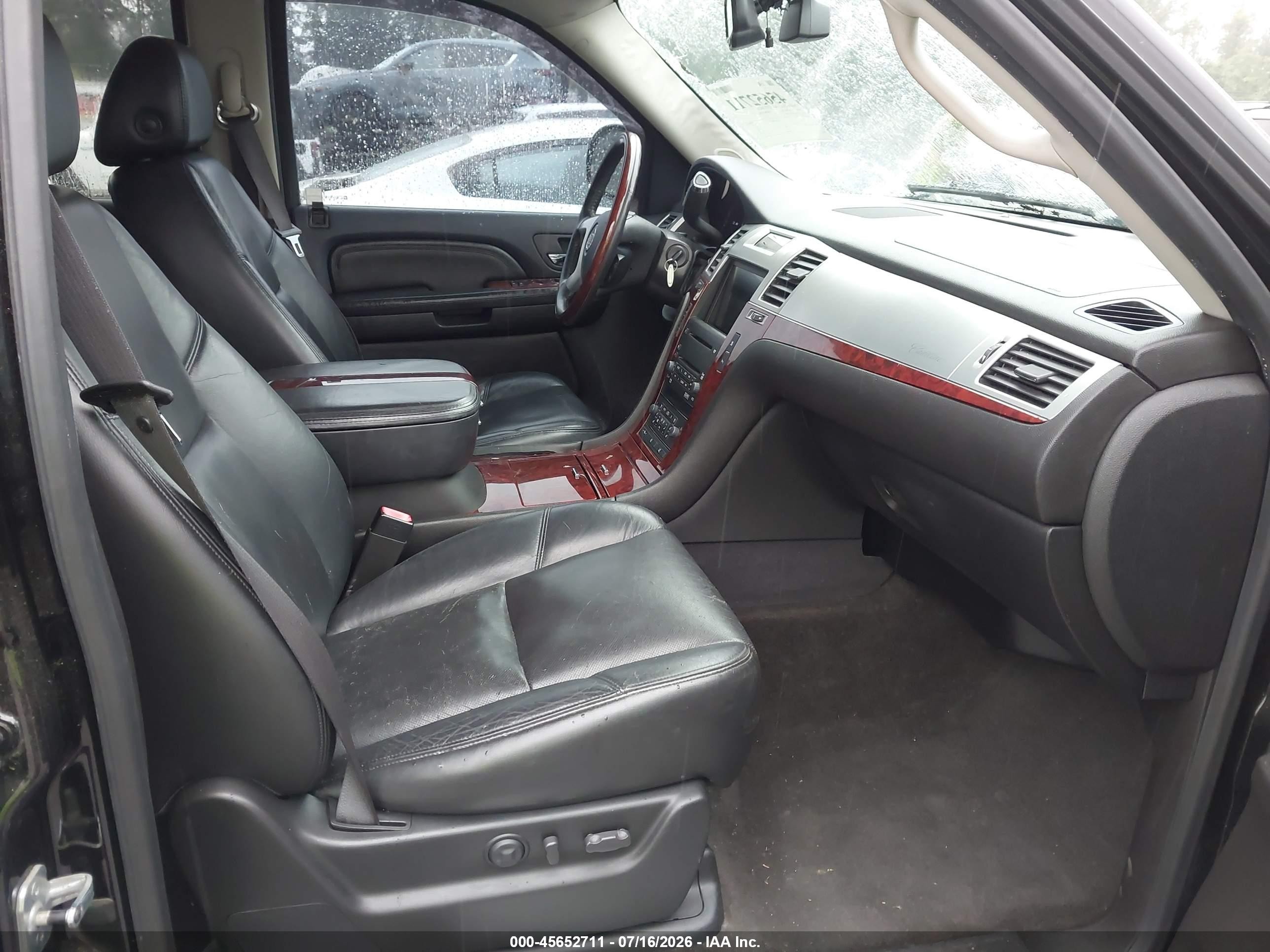 2008 Cadillac Escalade   Black vin: 1GYFK63808R103946