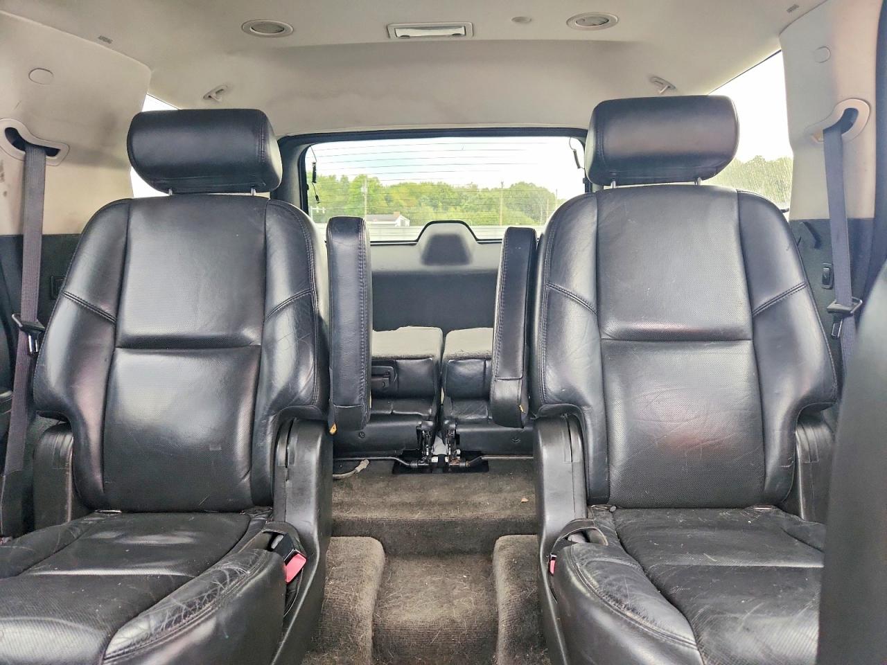 2008 Cadillac Escalade Luxury White vin: 1GYFK63808R173141