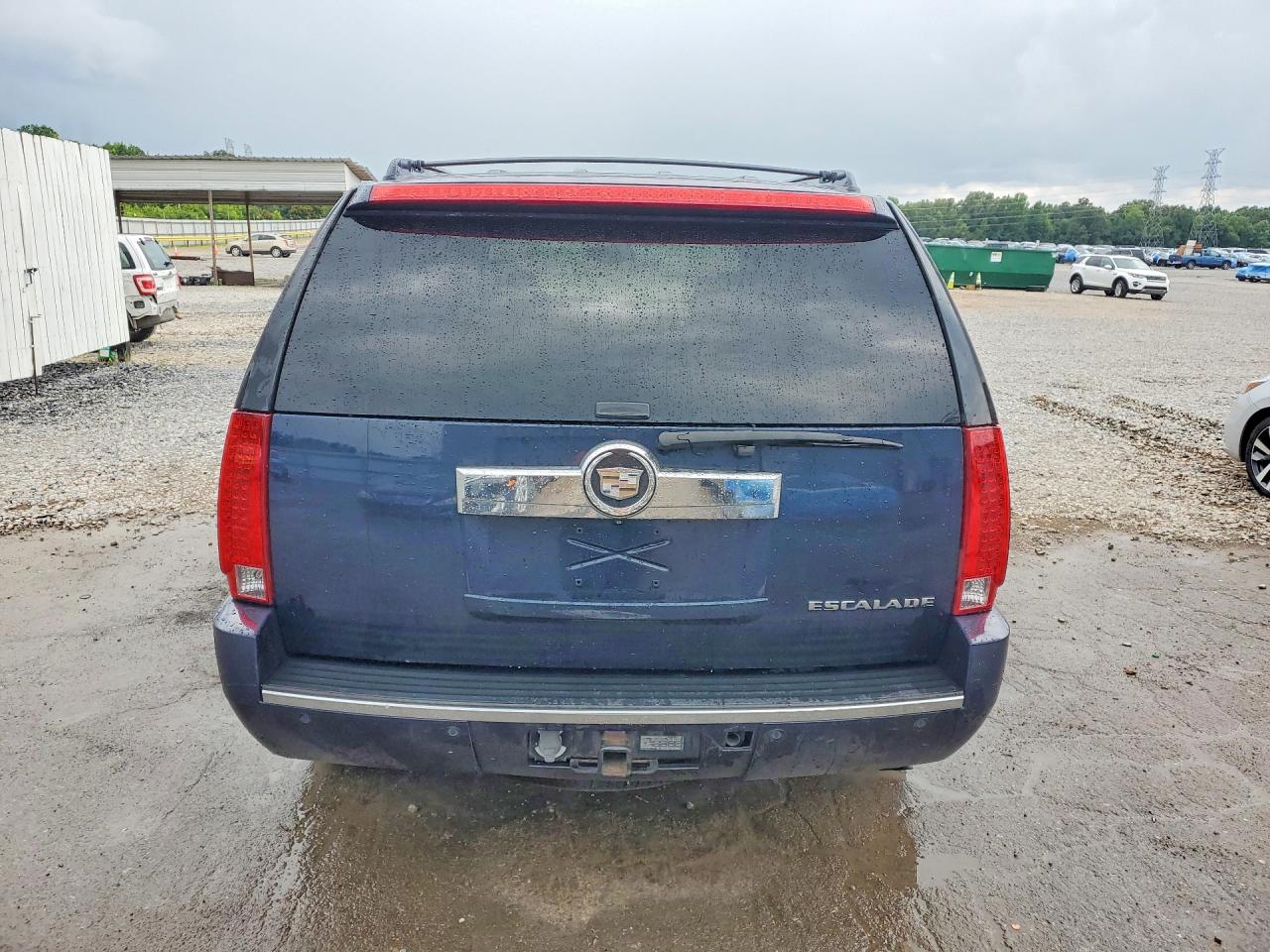 2008 Cadillac Escalade Luxury Blue vin: 1GYFK63818R152380