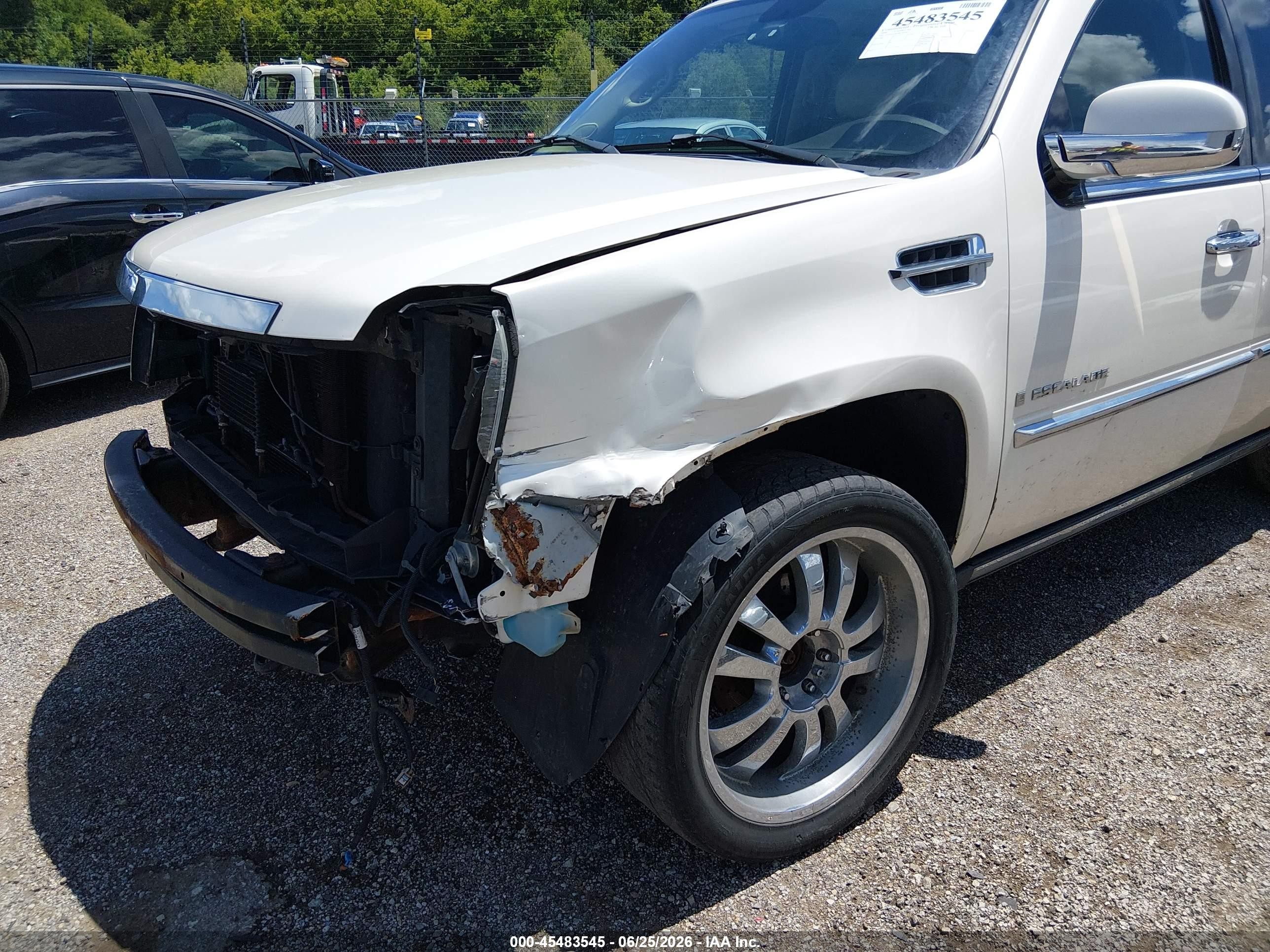 2008 Cadillac Escalade Cream vin: 1GYFK63818R178199