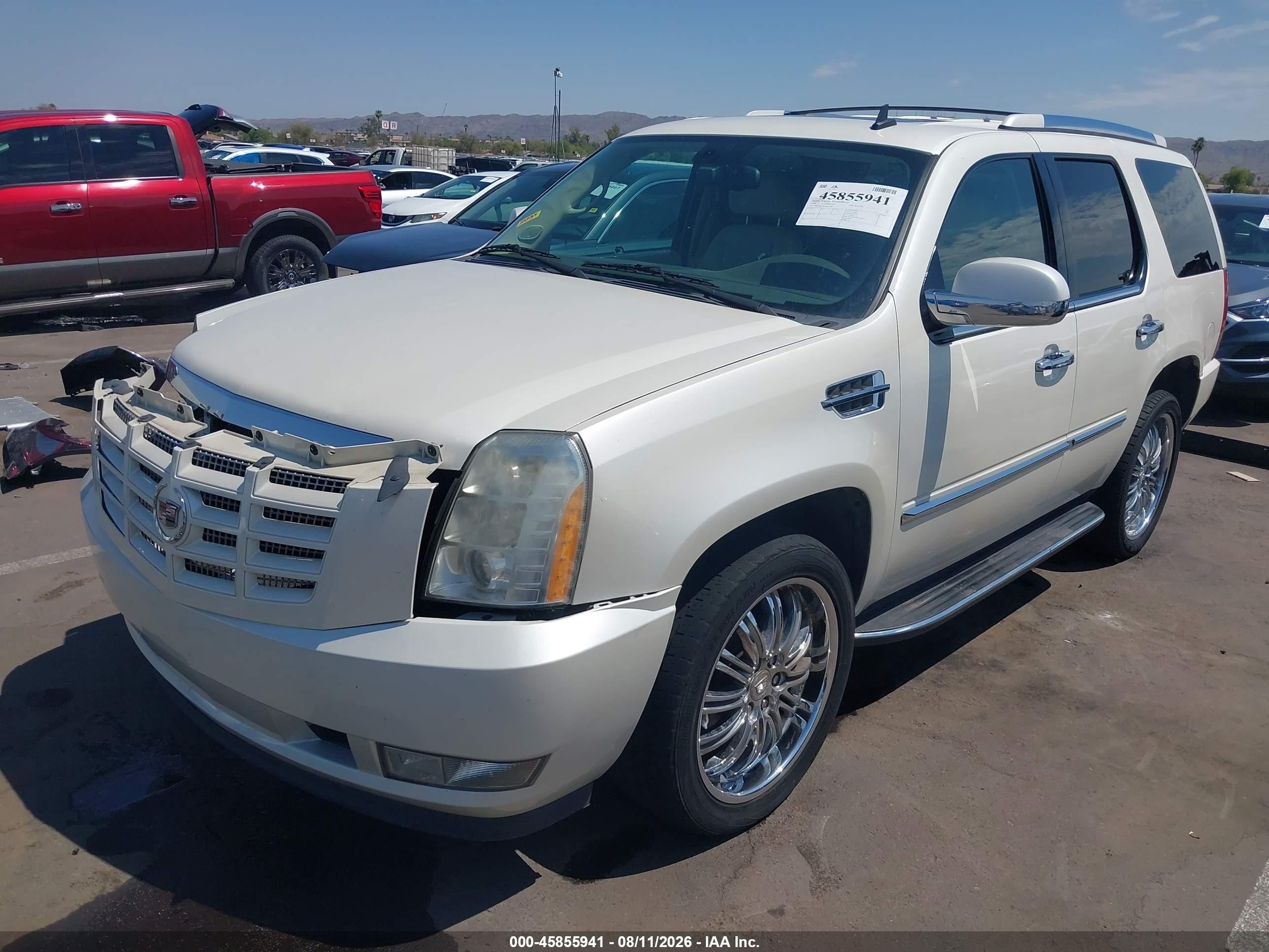 2008 Cadillac Escalade   White vin: 1GYFK63818R191387