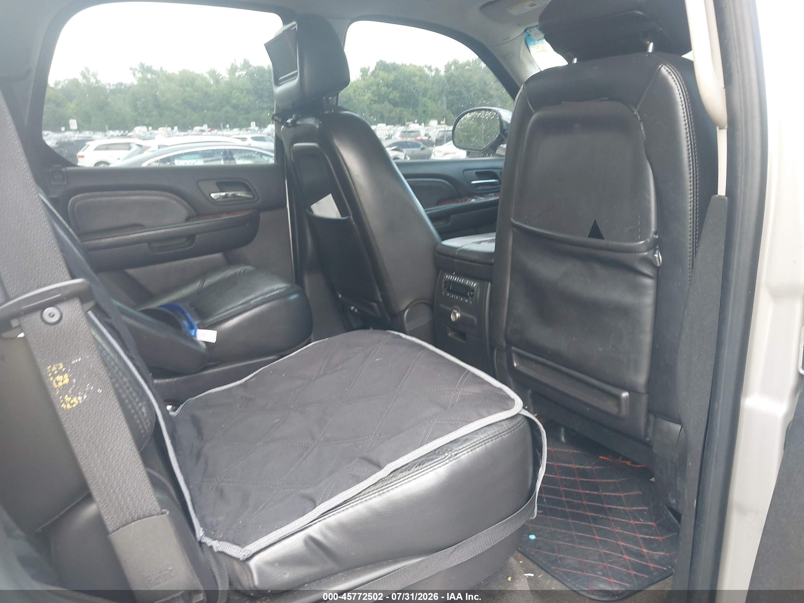 2007 Cadillac Escalade   Gray vin: 1GYFK63827R144111