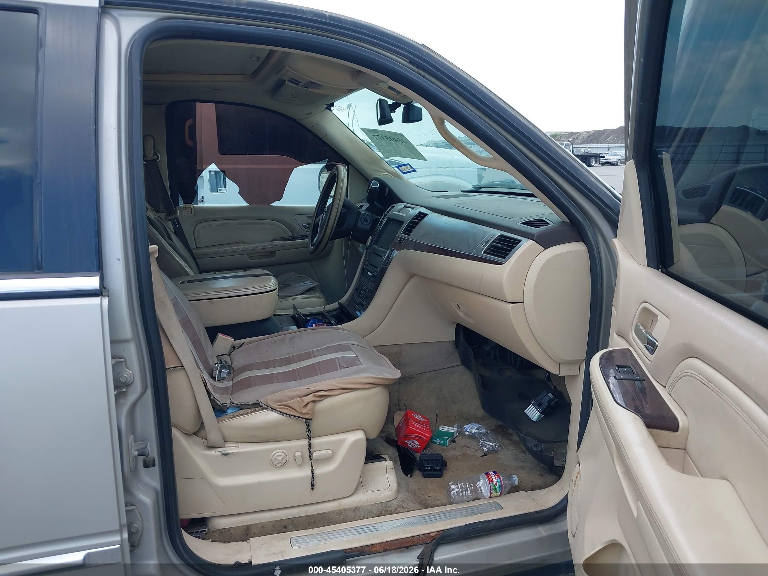 2007 Cadillac Escalade   Gold vin: 1GYFK63827R299922