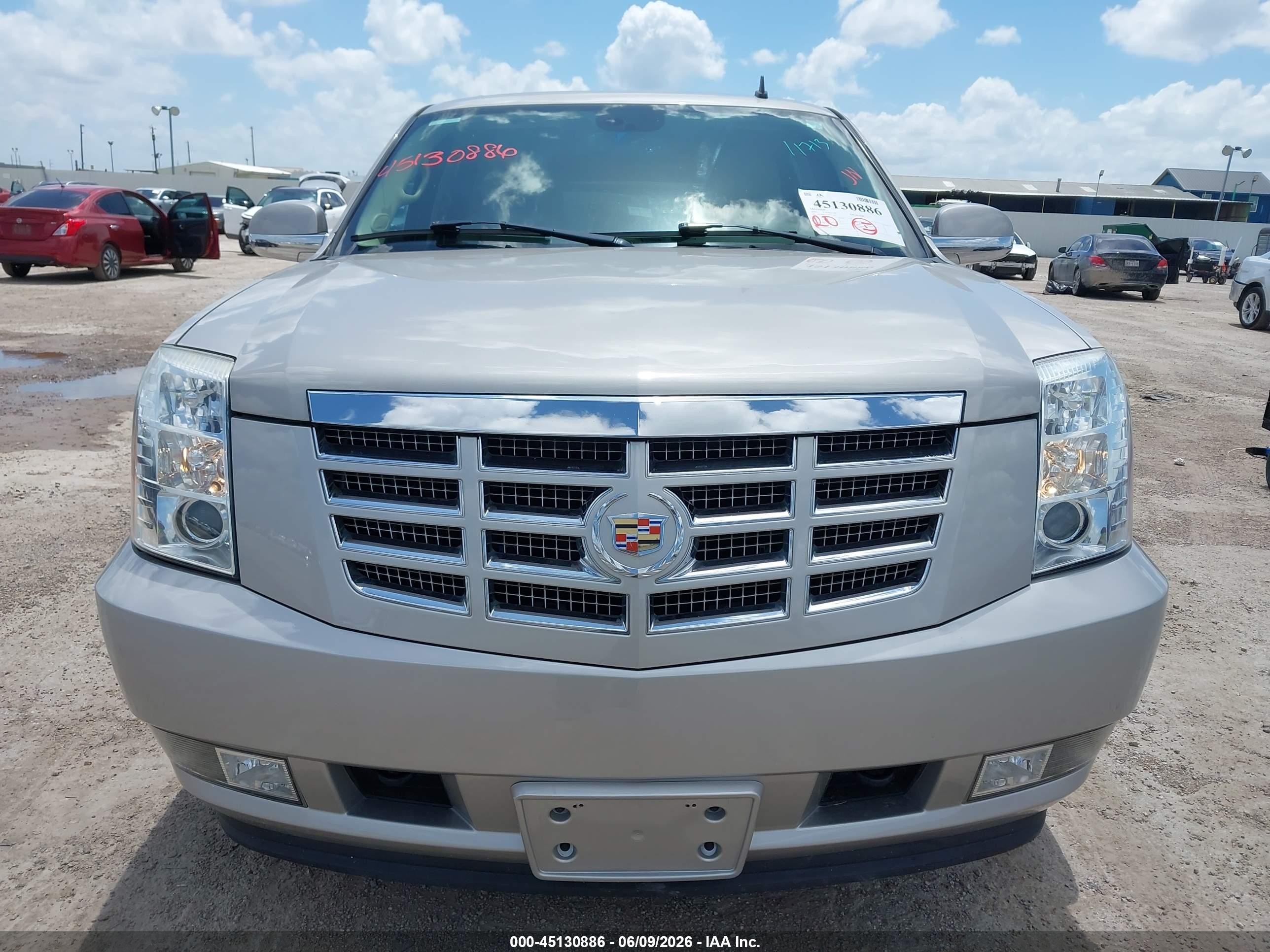 2007 Cadillac Escalade Standard Gold vin: 1GYFK63837R171057