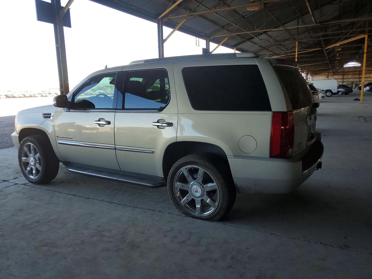 2007 Cadillac Escalade Luxury Желто-коричневый vin: 1GYFK63837R183094