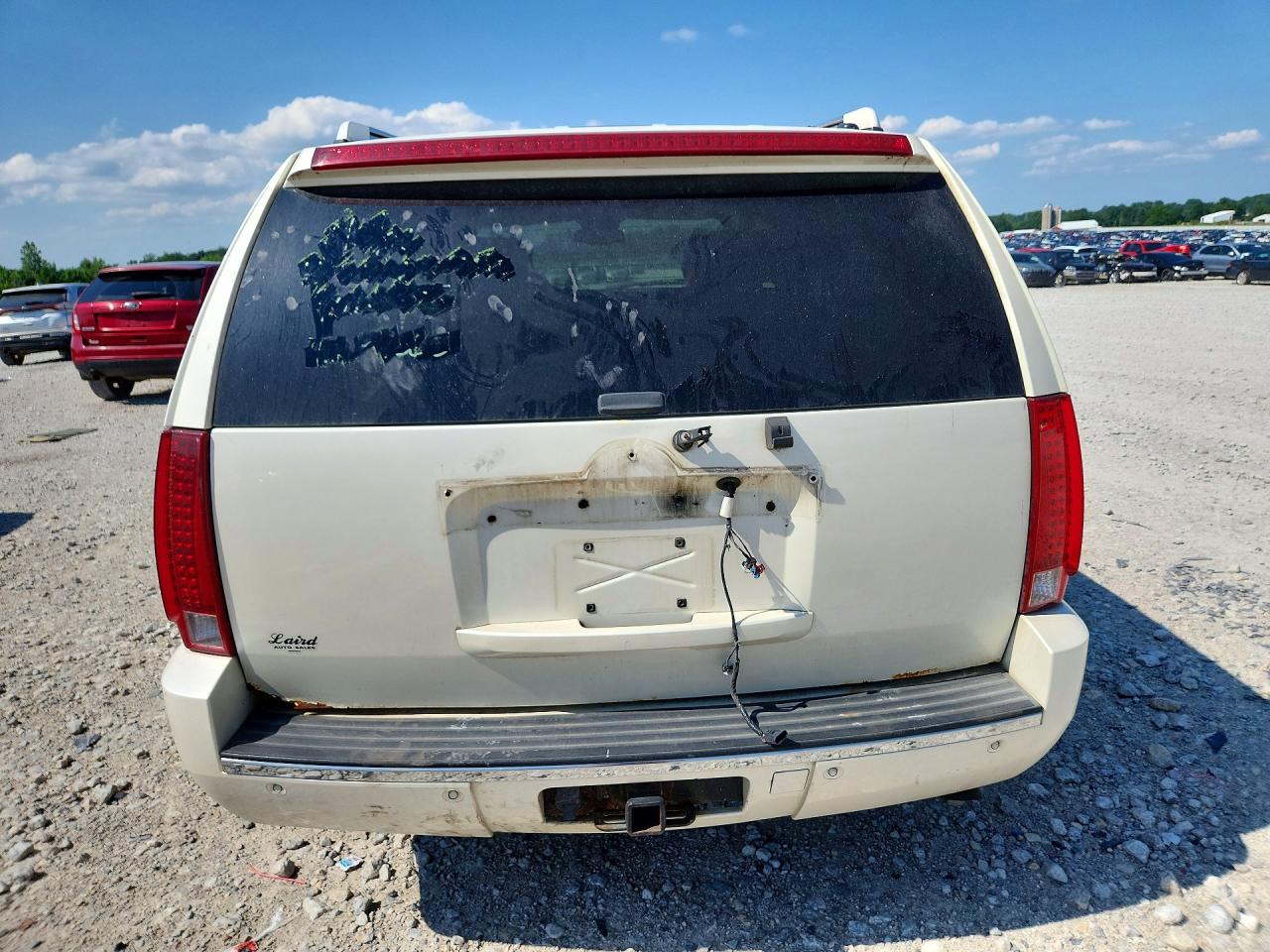 2007 Cadillac Escalade Luxury White vin: 1GYFK63837R349565