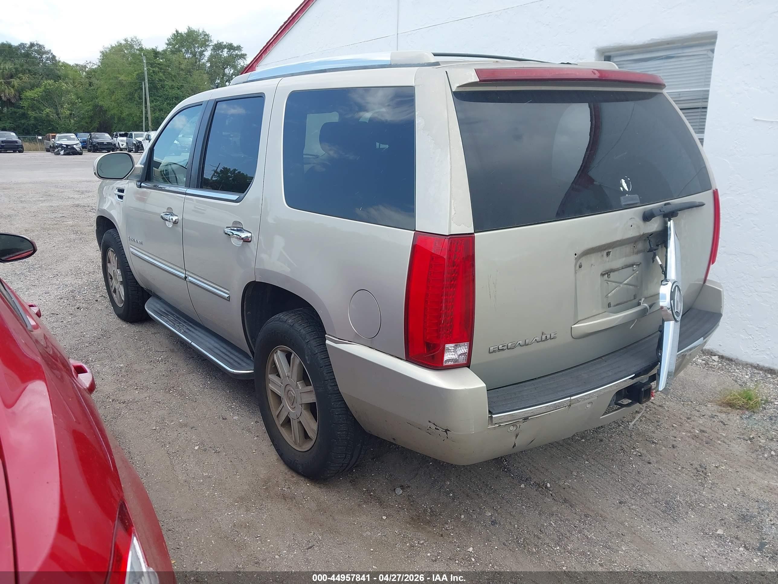 2007 Cadillac Escalade Standard Золотой vin: 1GYFK63847R278327