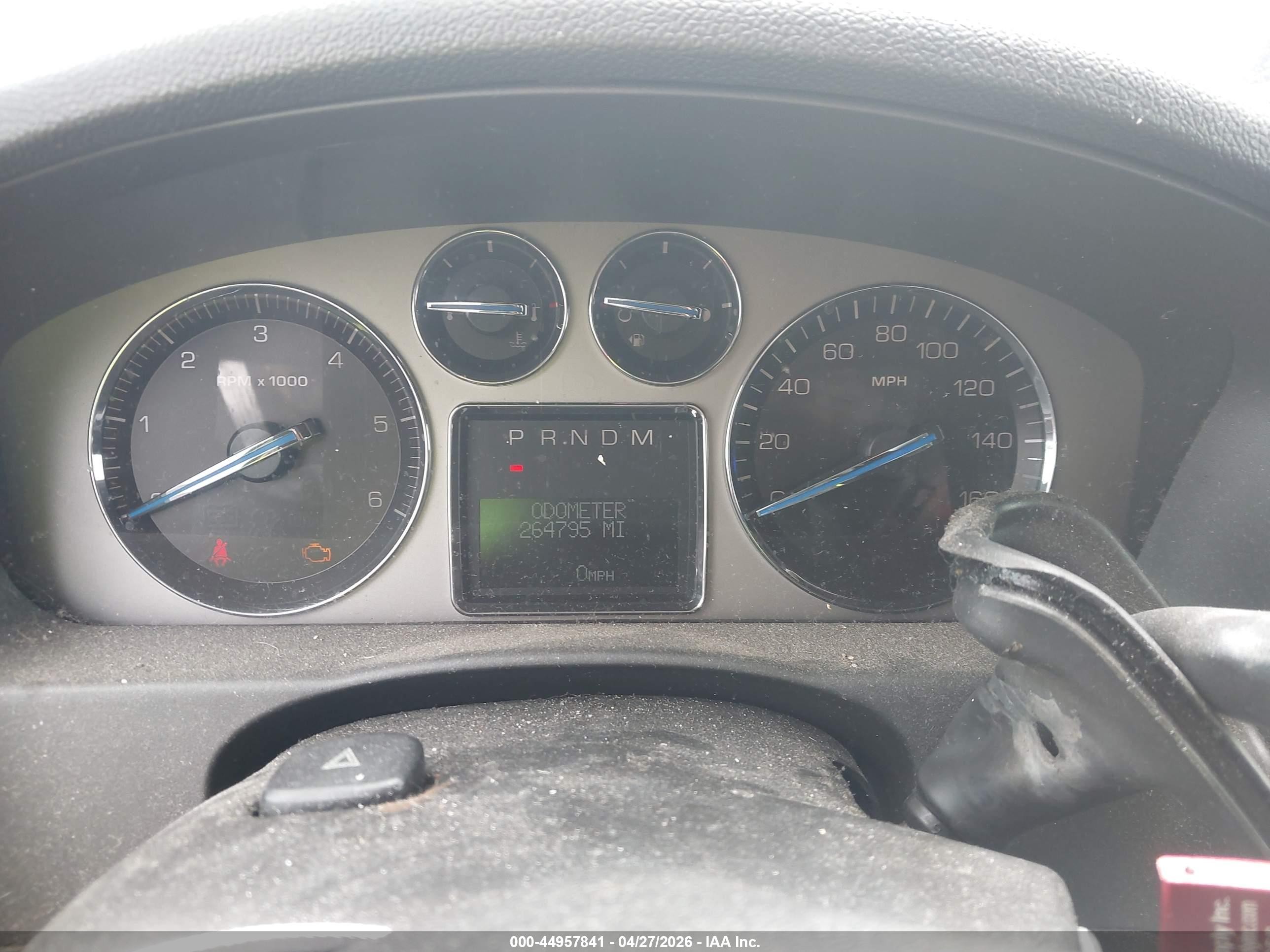 2007 Cadillac Escalade Standard Золотой vin: 1GYFK63847R278327
